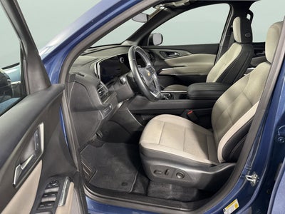 2025 Chevrolet Traverse FWD LT