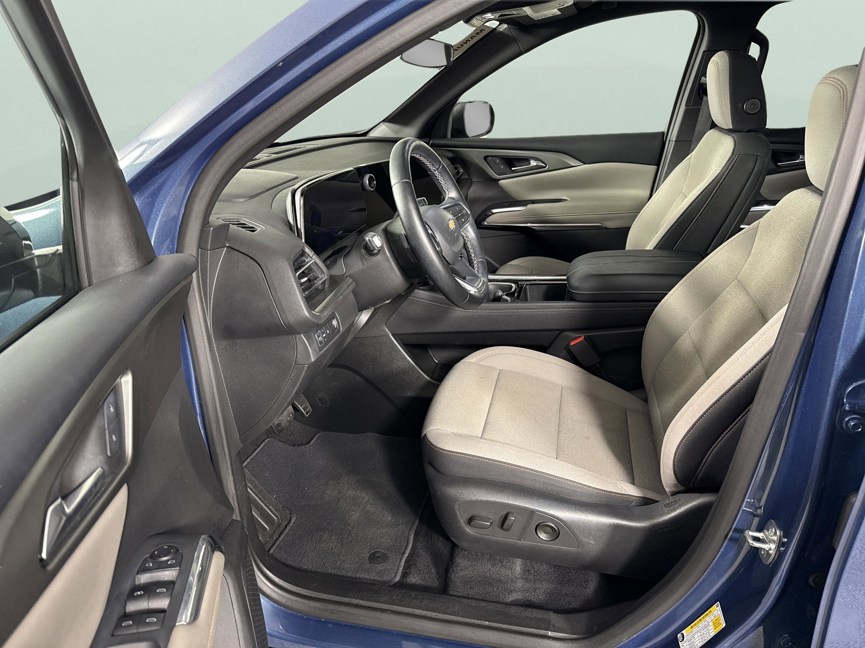 2025 Chevrolet Traverse FWD LT