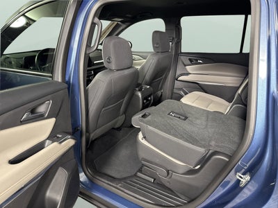 2025 Chevrolet Traverse FWD LT