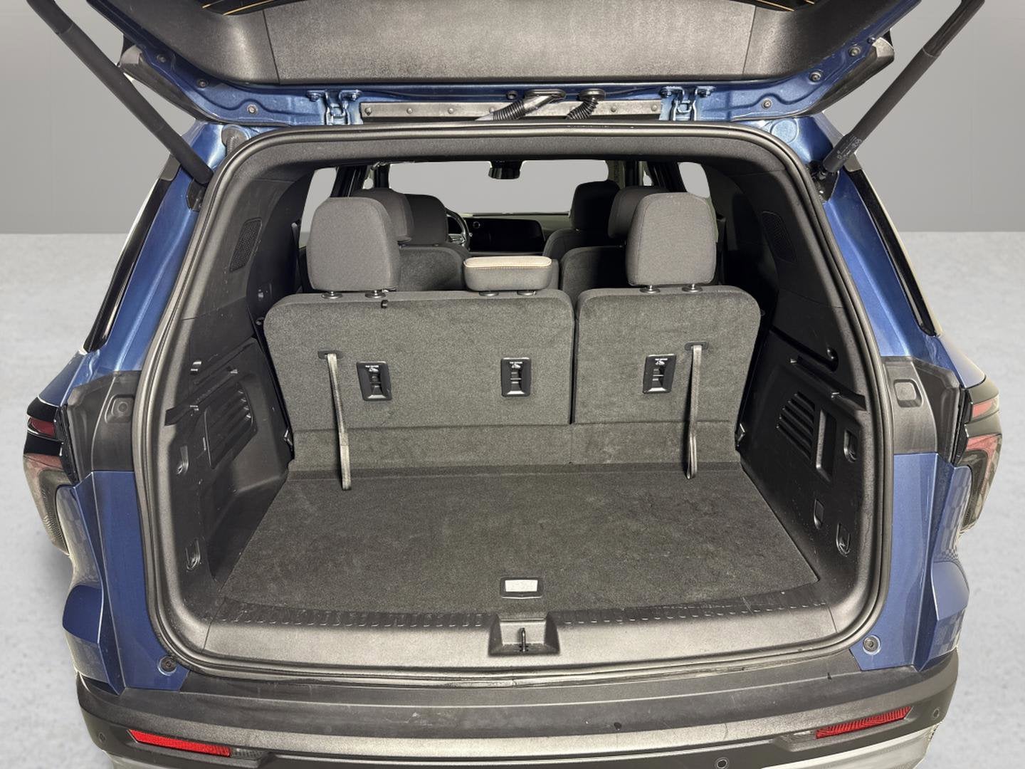 2025 Chevrolet Traverse FWD LT