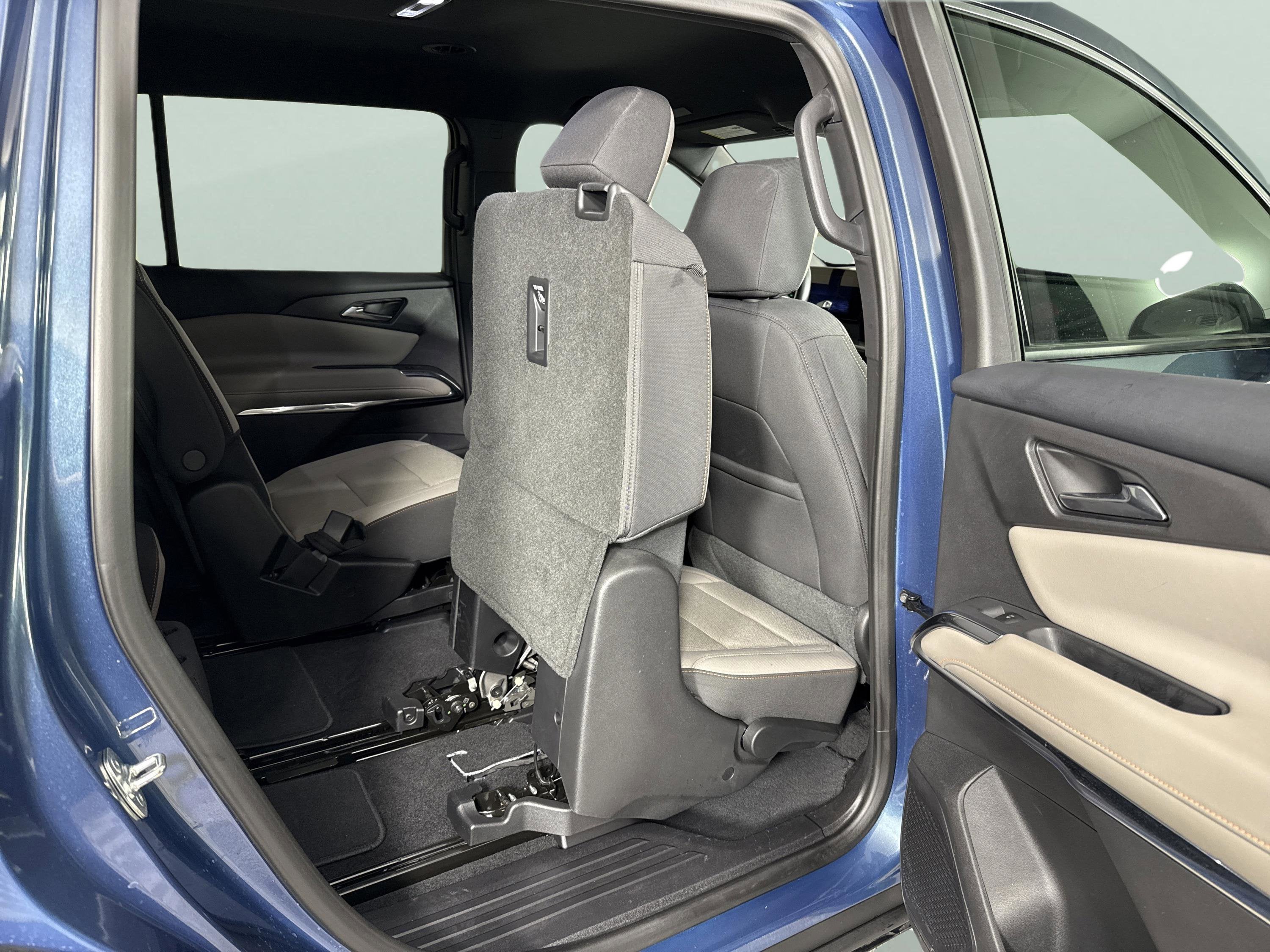 2025 Chevrolet Traverse FWD LT