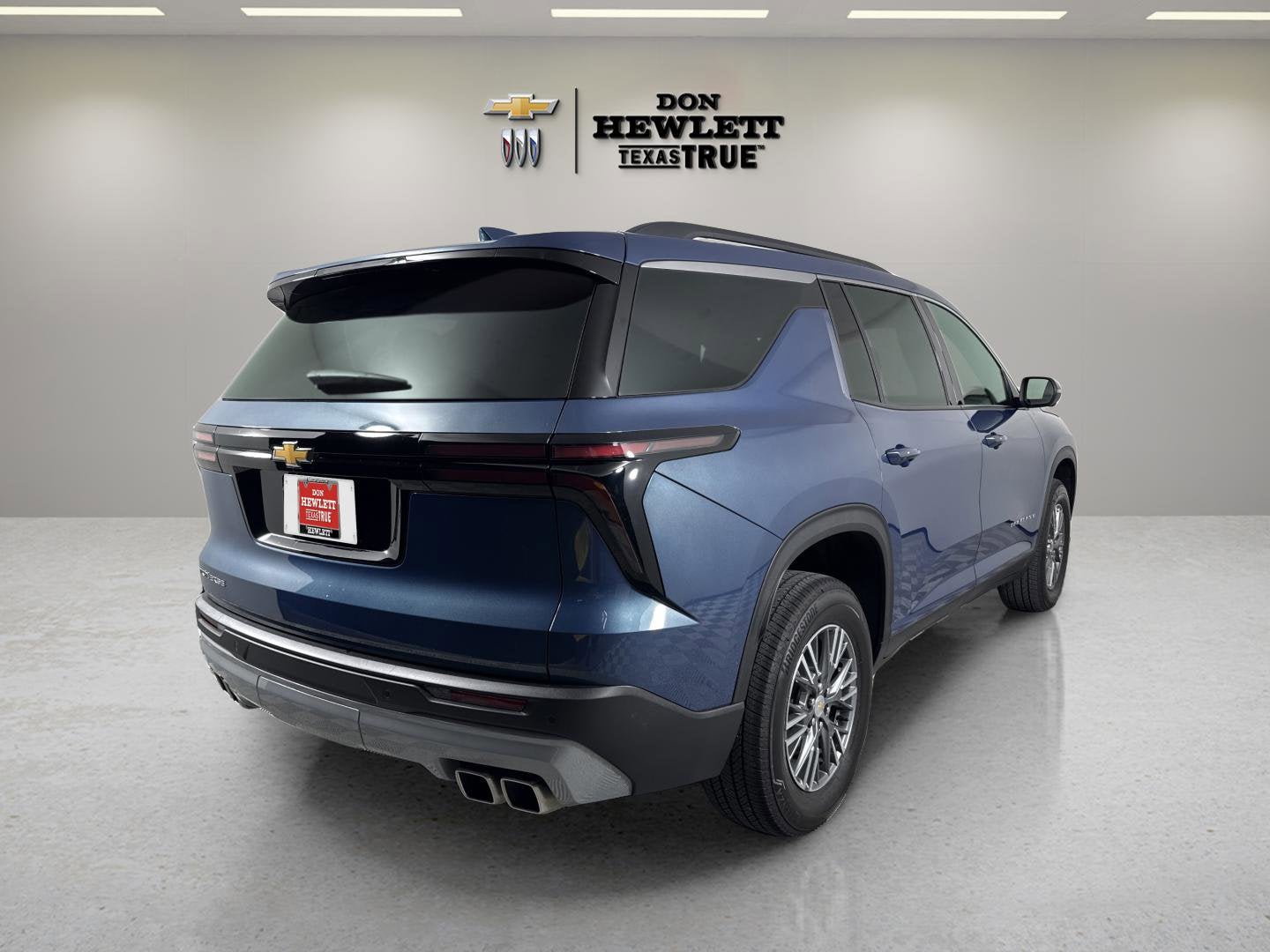 2025 Chevrolet Traverse FWD LT