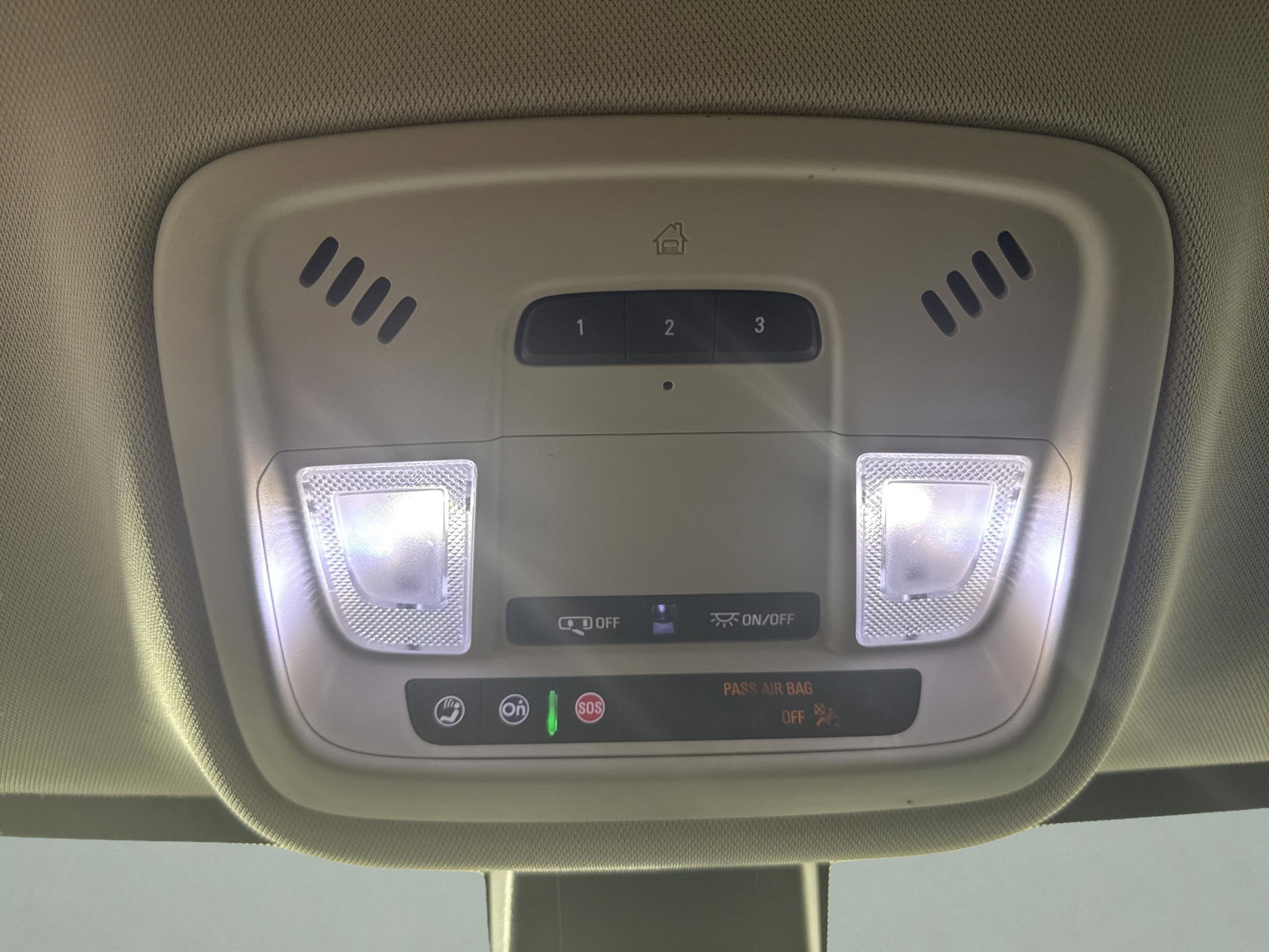 2020 Chevrolet Traverse RS