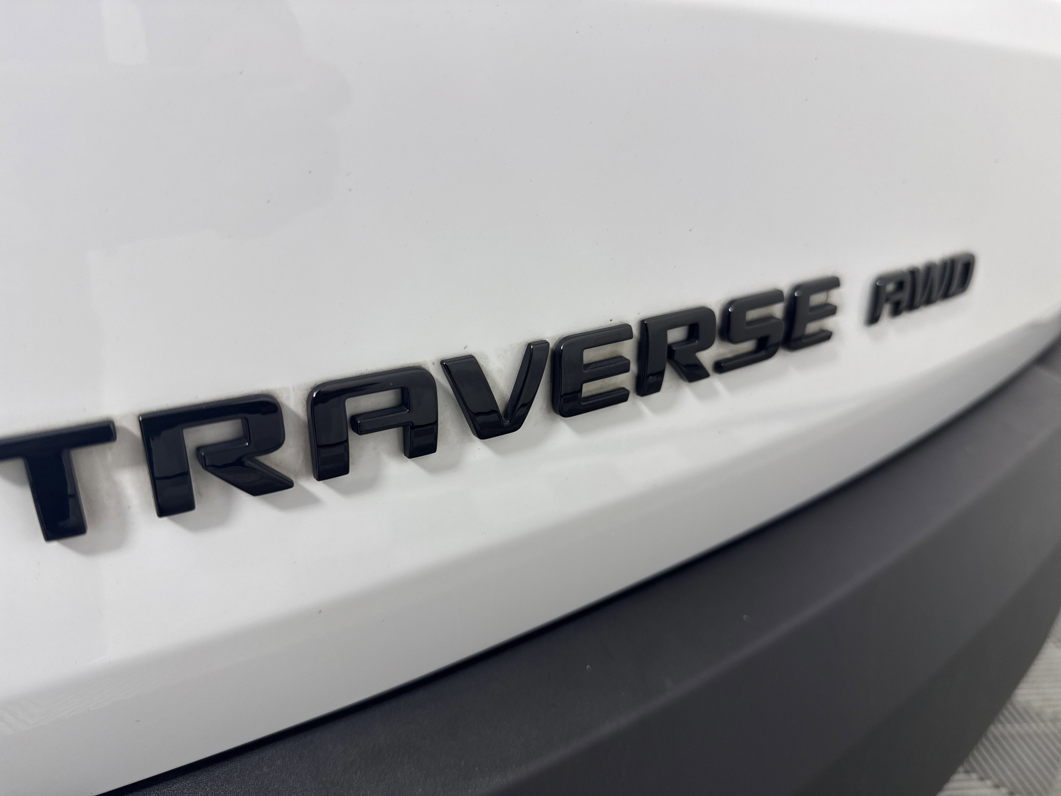 2023 Chevrolet Traverse RS