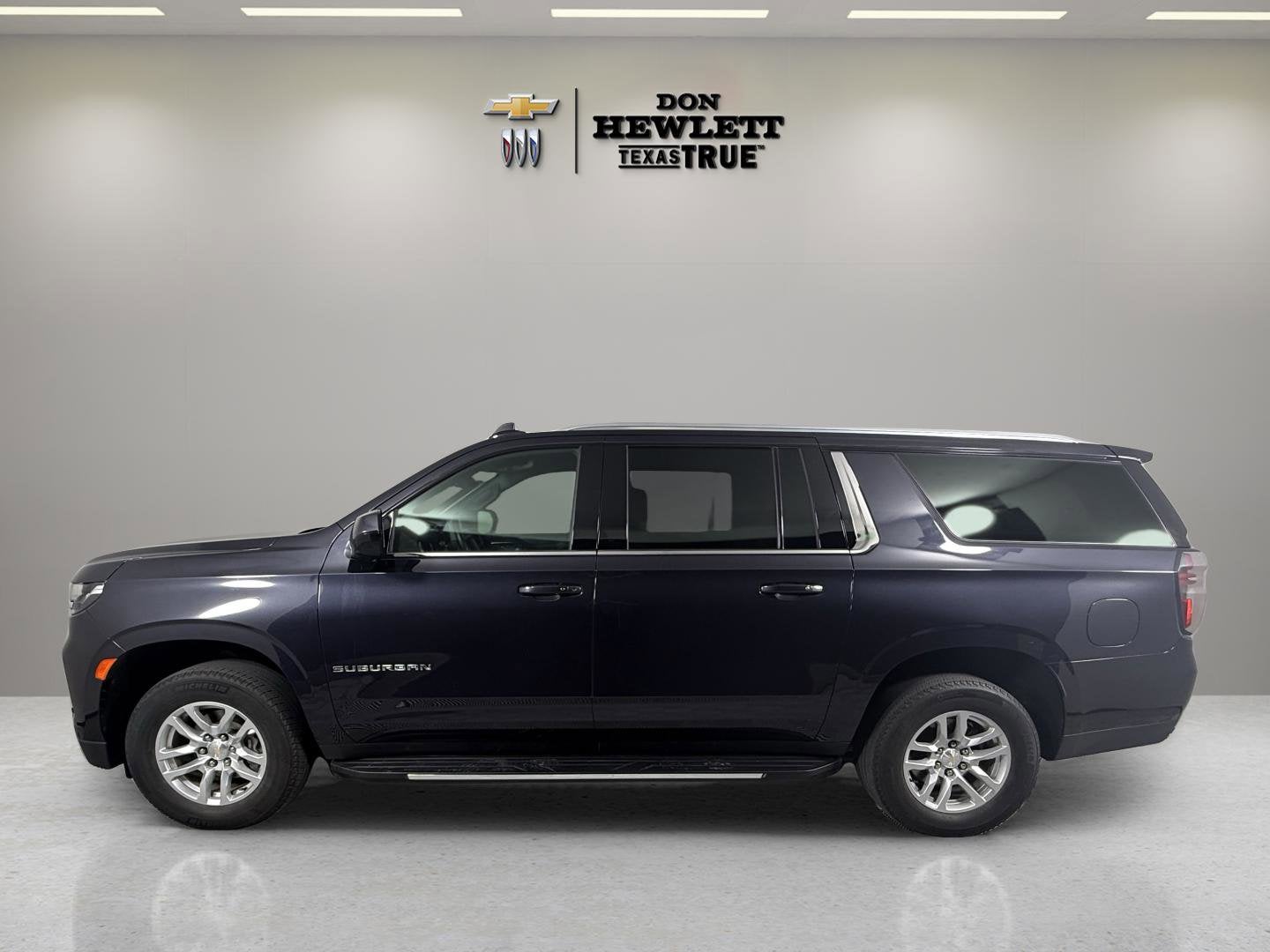 2024 Chevrolet Suburban LT