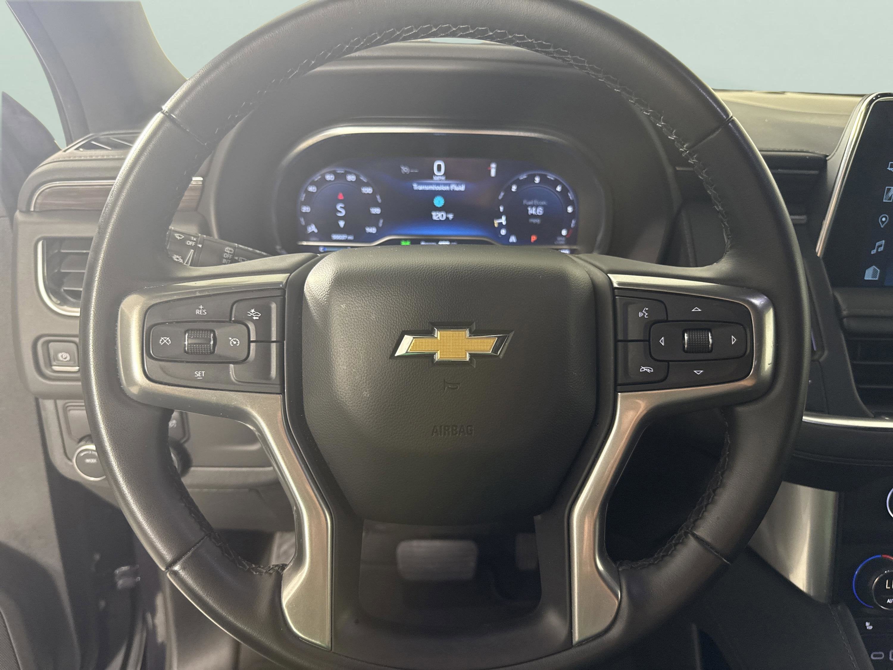 2024 Chevrolet Suburban LT