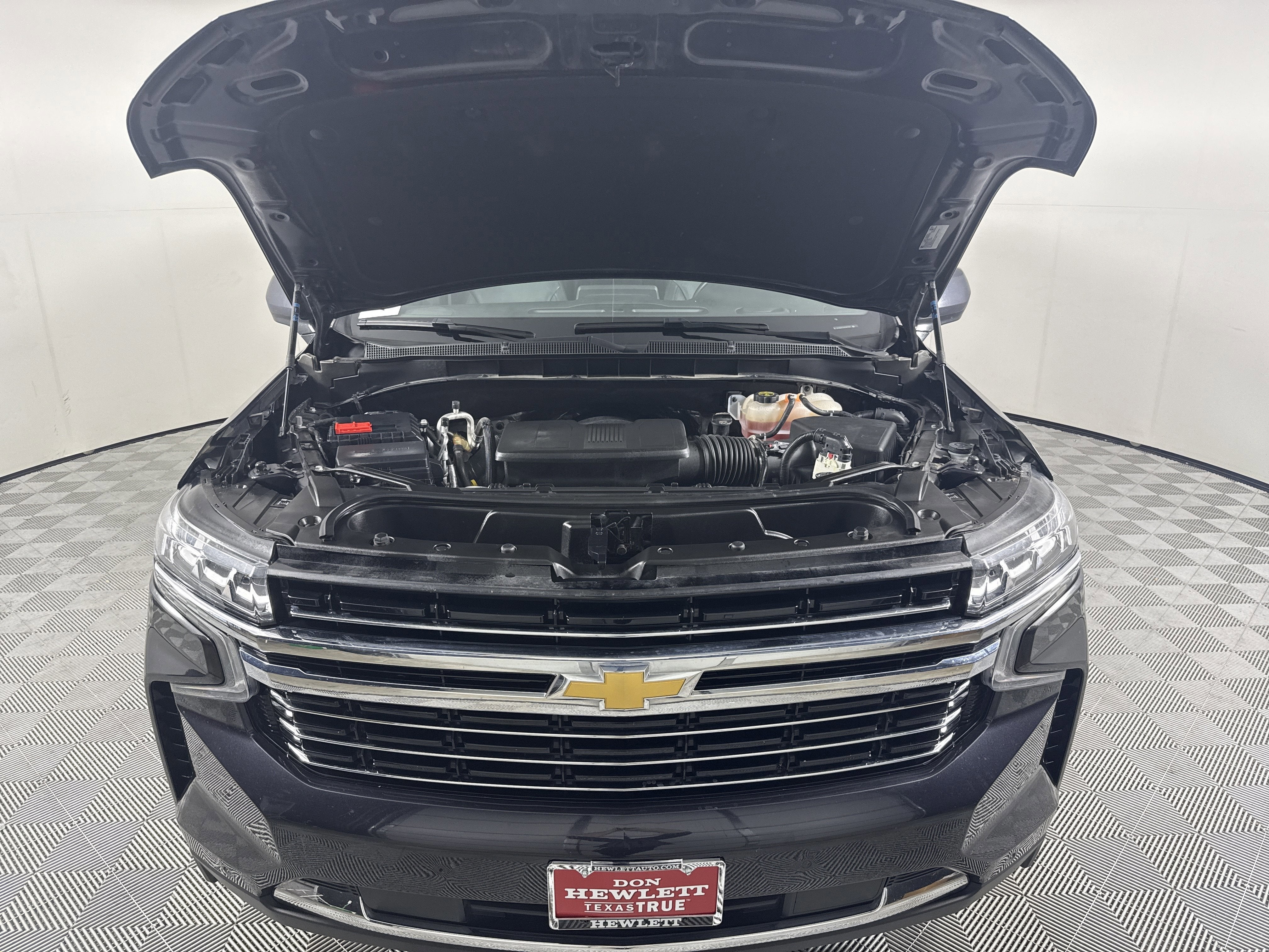 2024 Chevrolet Suburban LT