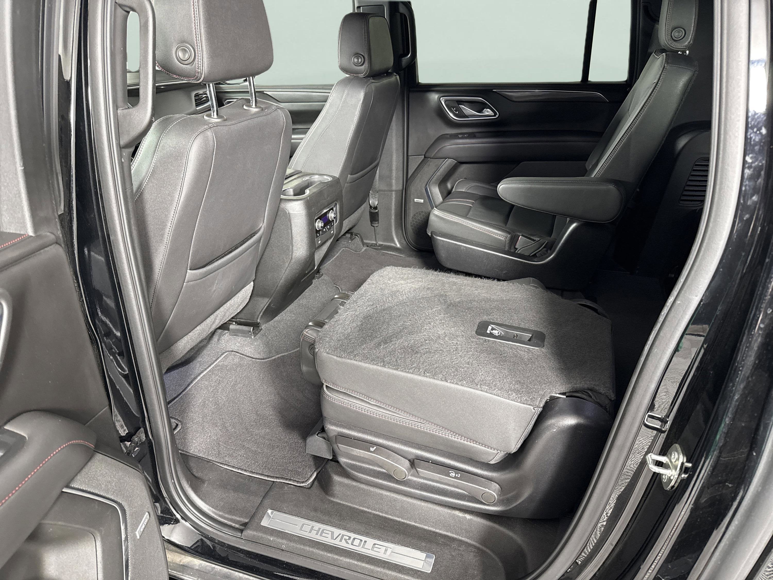 2022 Chevrolet Suburban RST