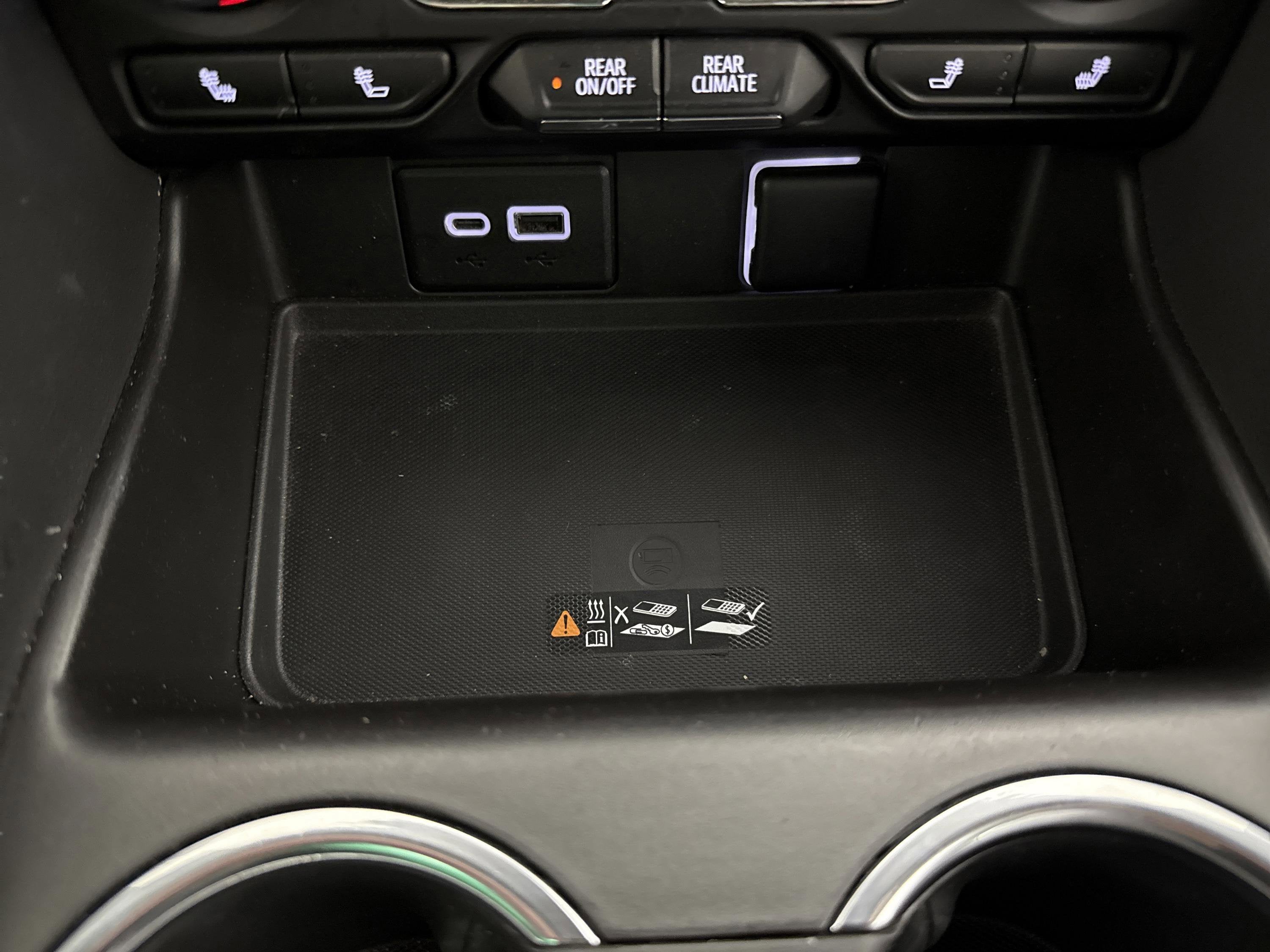 2022 Chevrolet Suburban RST