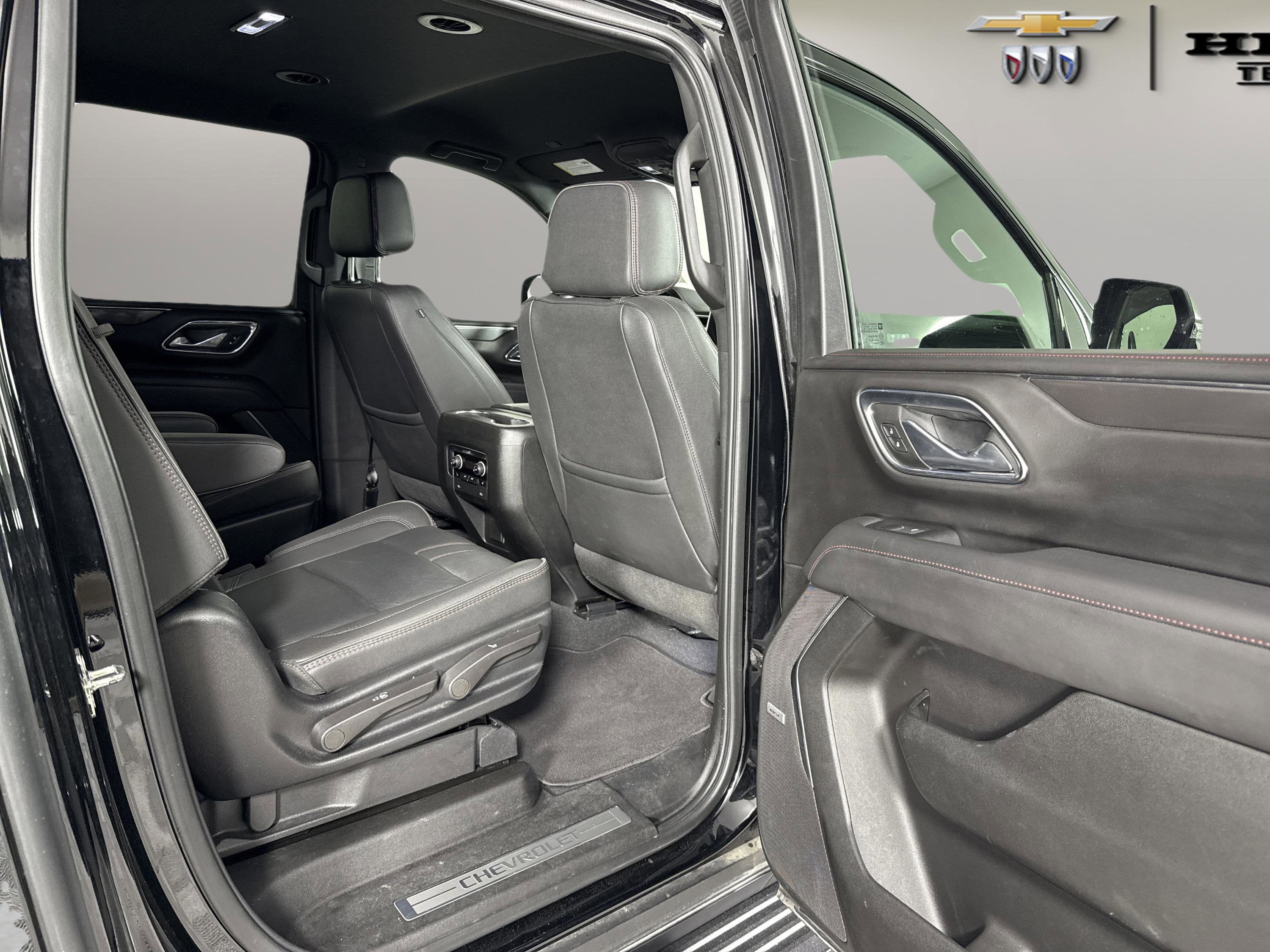 2022 Chevrolet Suburban RST