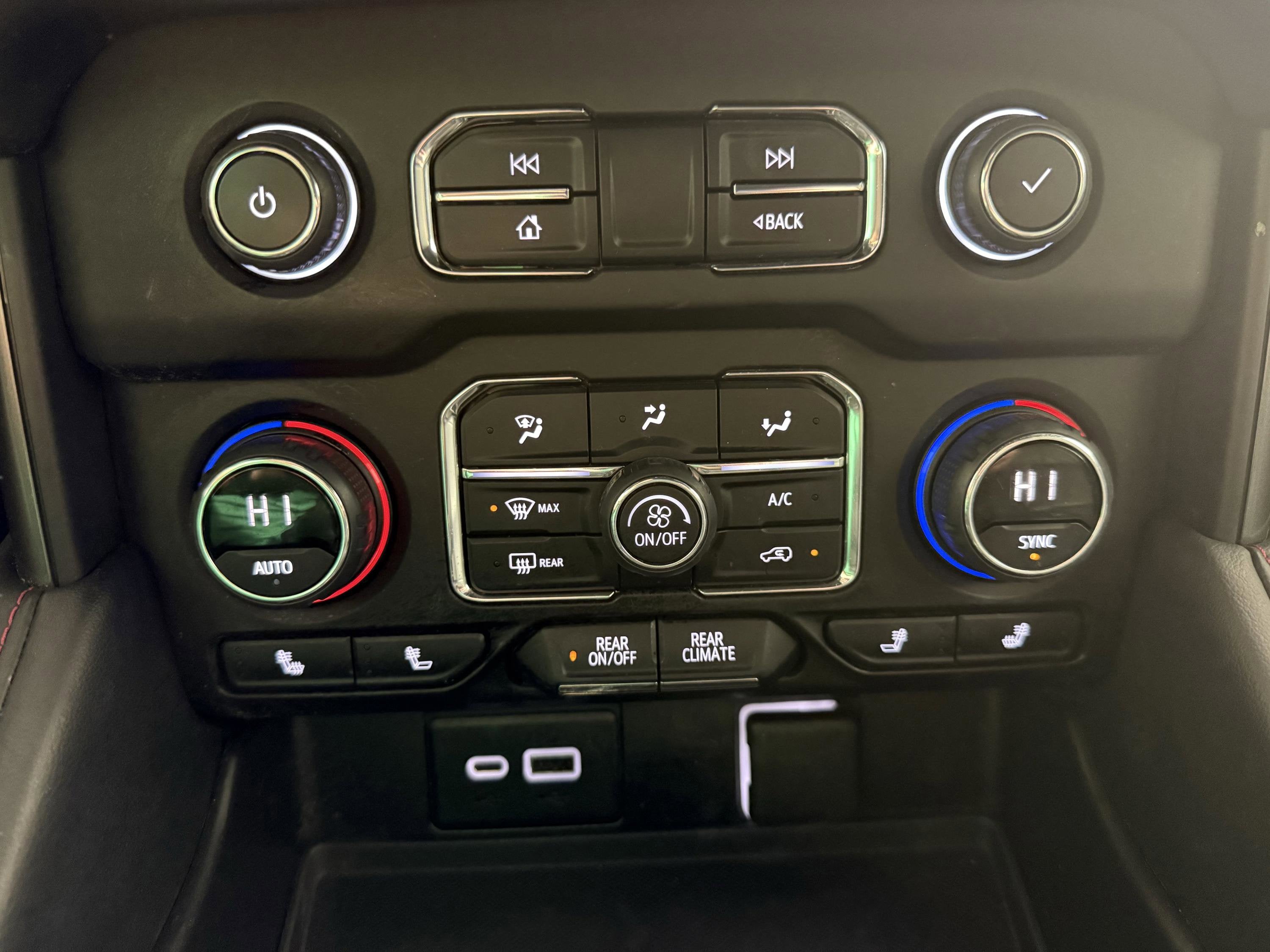 2021 Chevrolet Tahoe RST