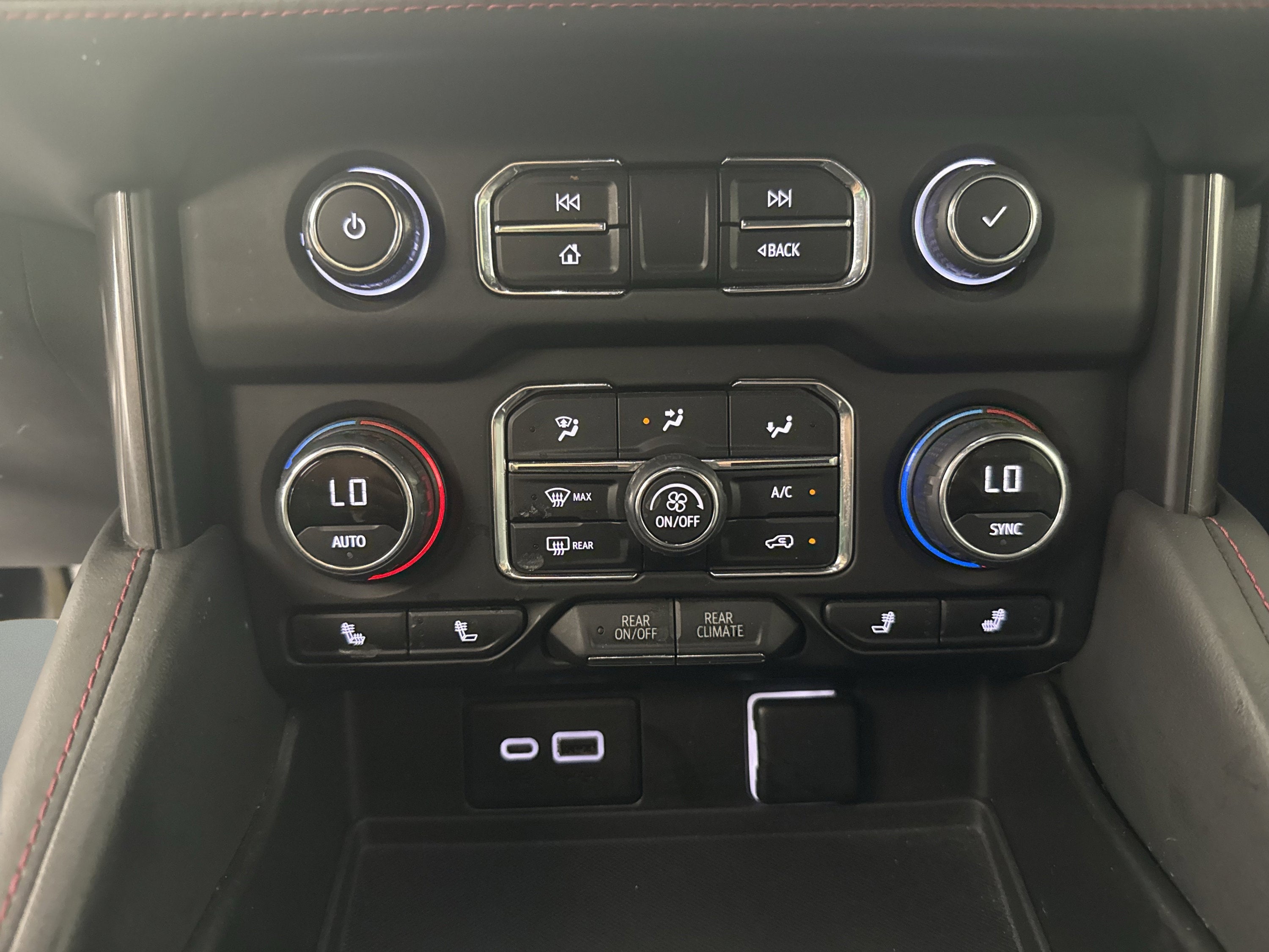 2022 Chevrolet Tahoe RST