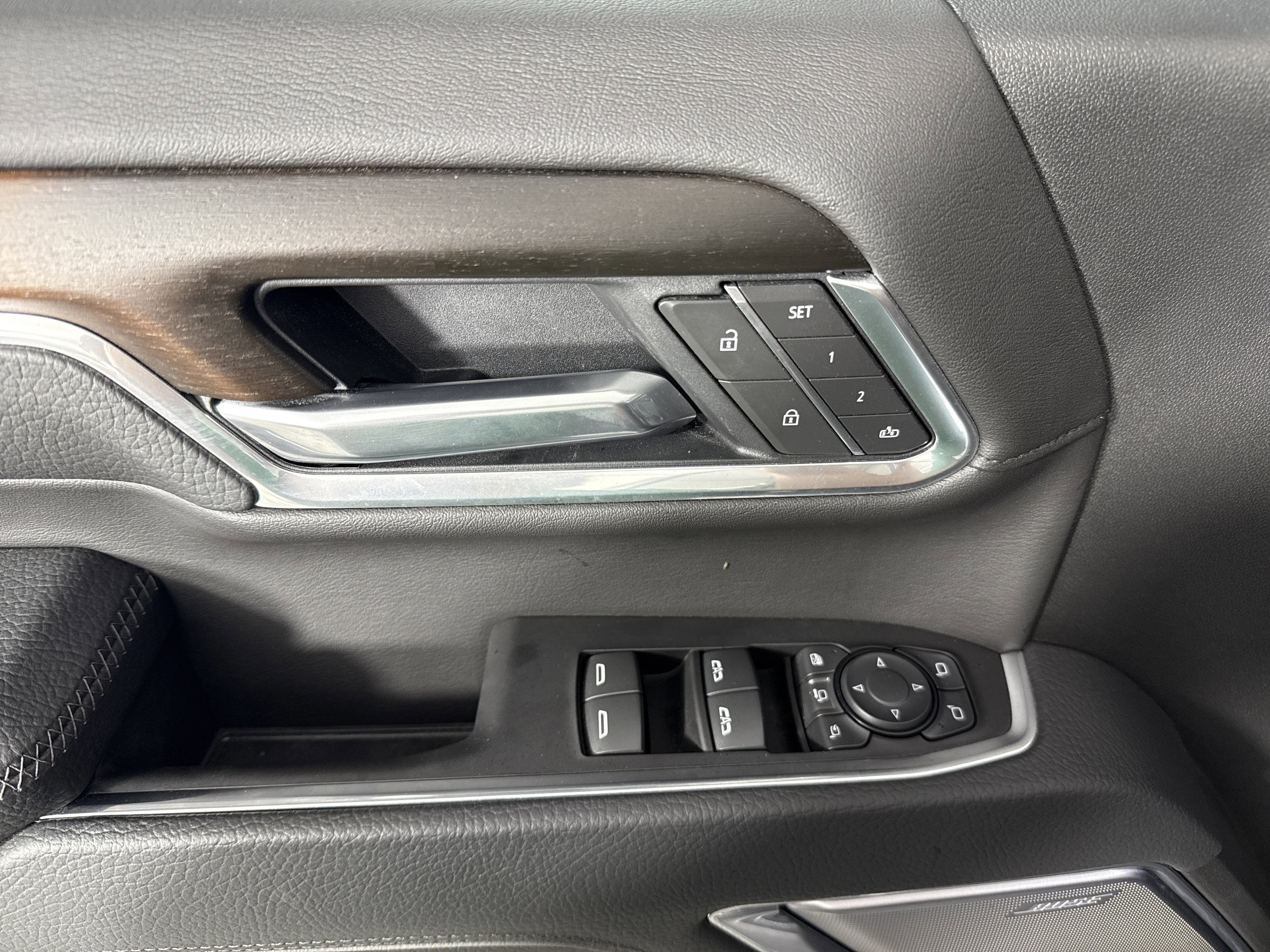 2025 GMC Sierra 2500HD Denali