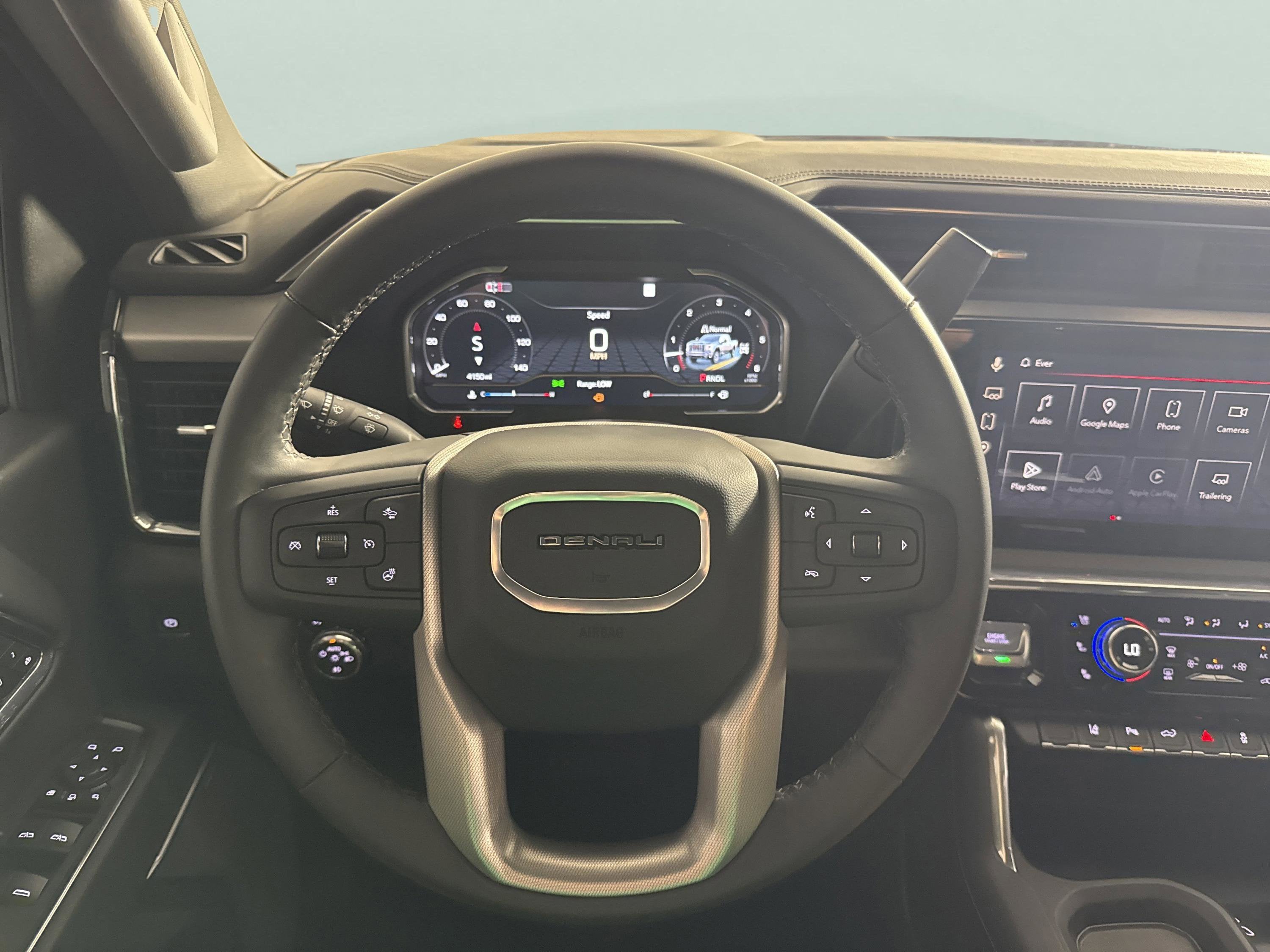 2025 GMC Sierra 2500HD Denali