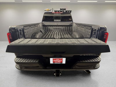 2025 GMC Sierra 2500HD Denali
