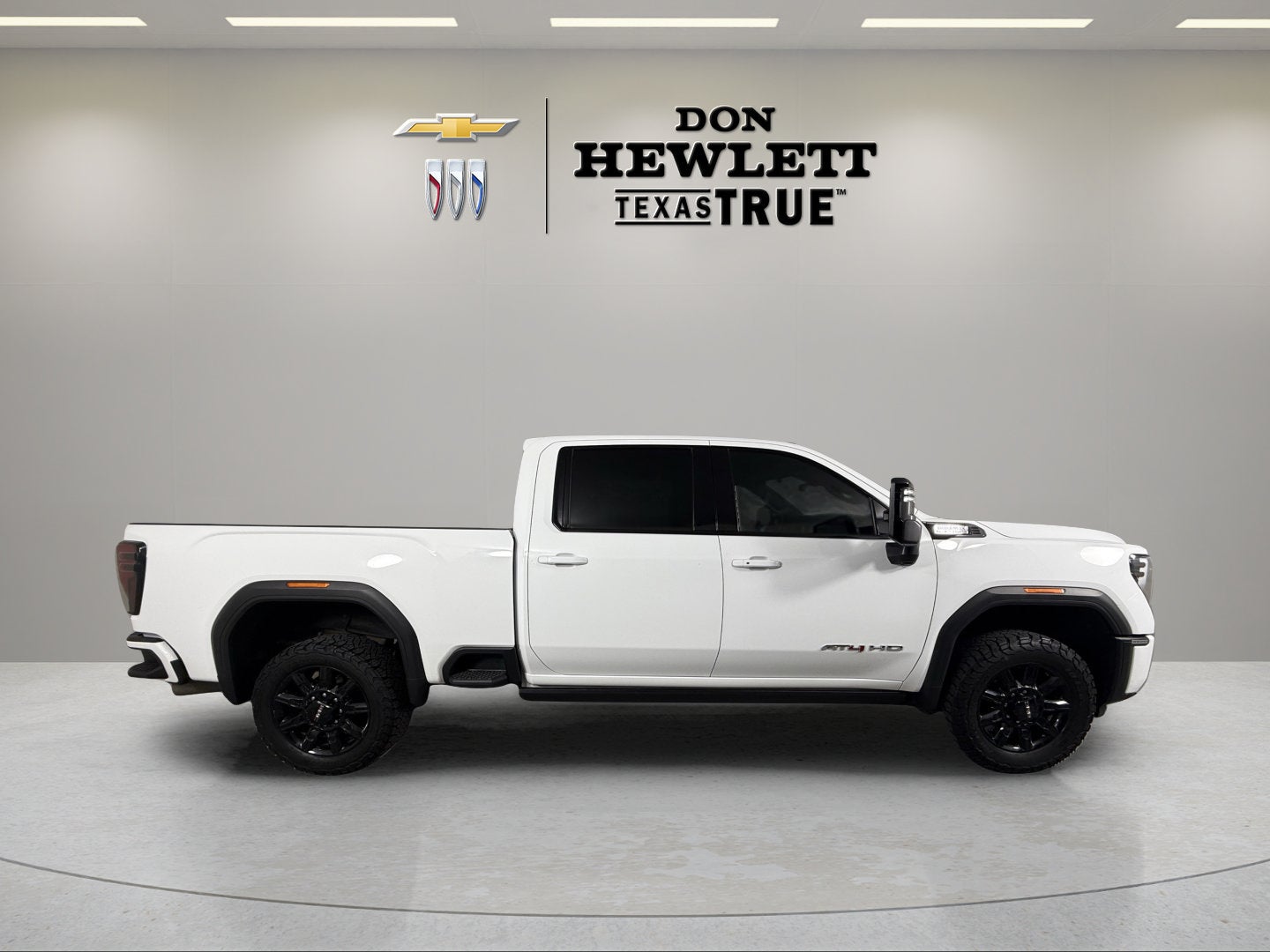 2025 GMC Sierra 3500HD AT4