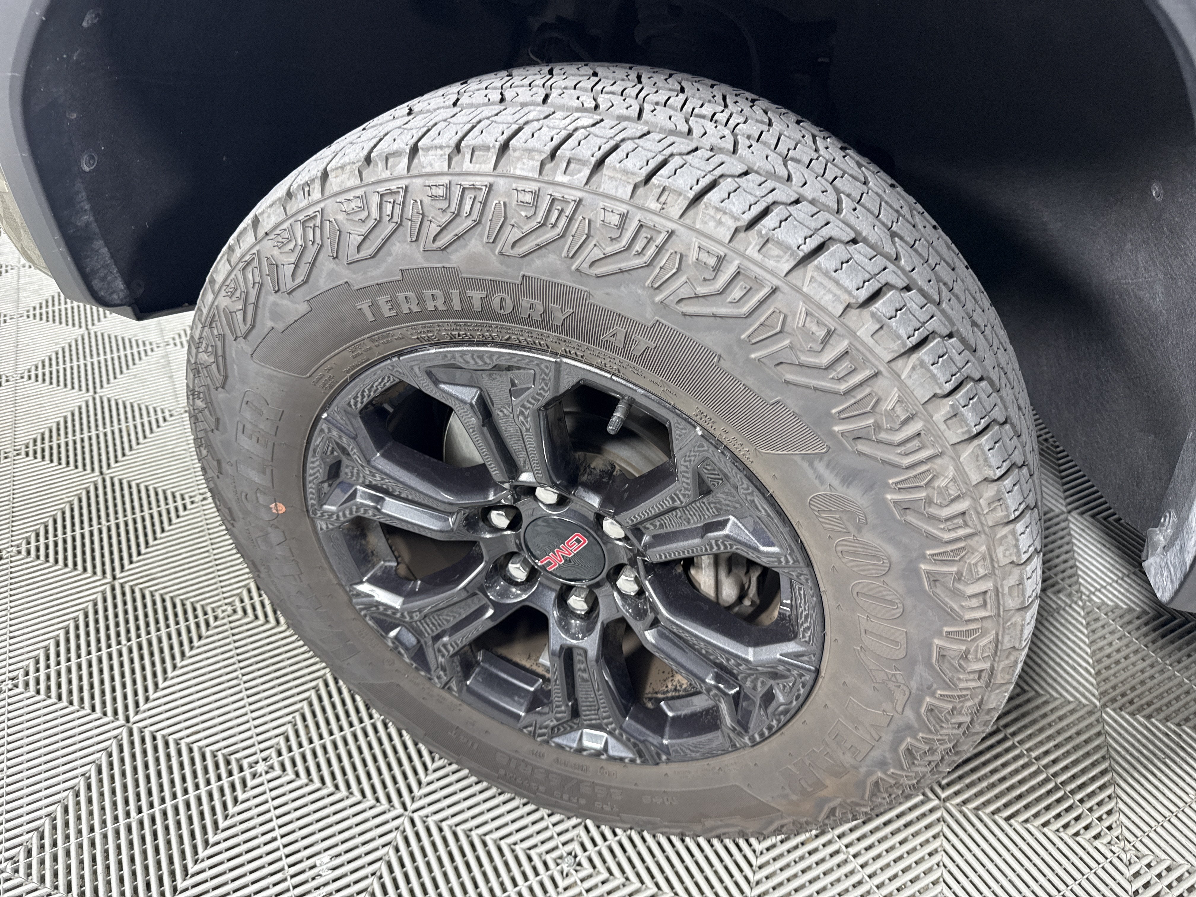 2025 GMC Canyon 2WD Elevation