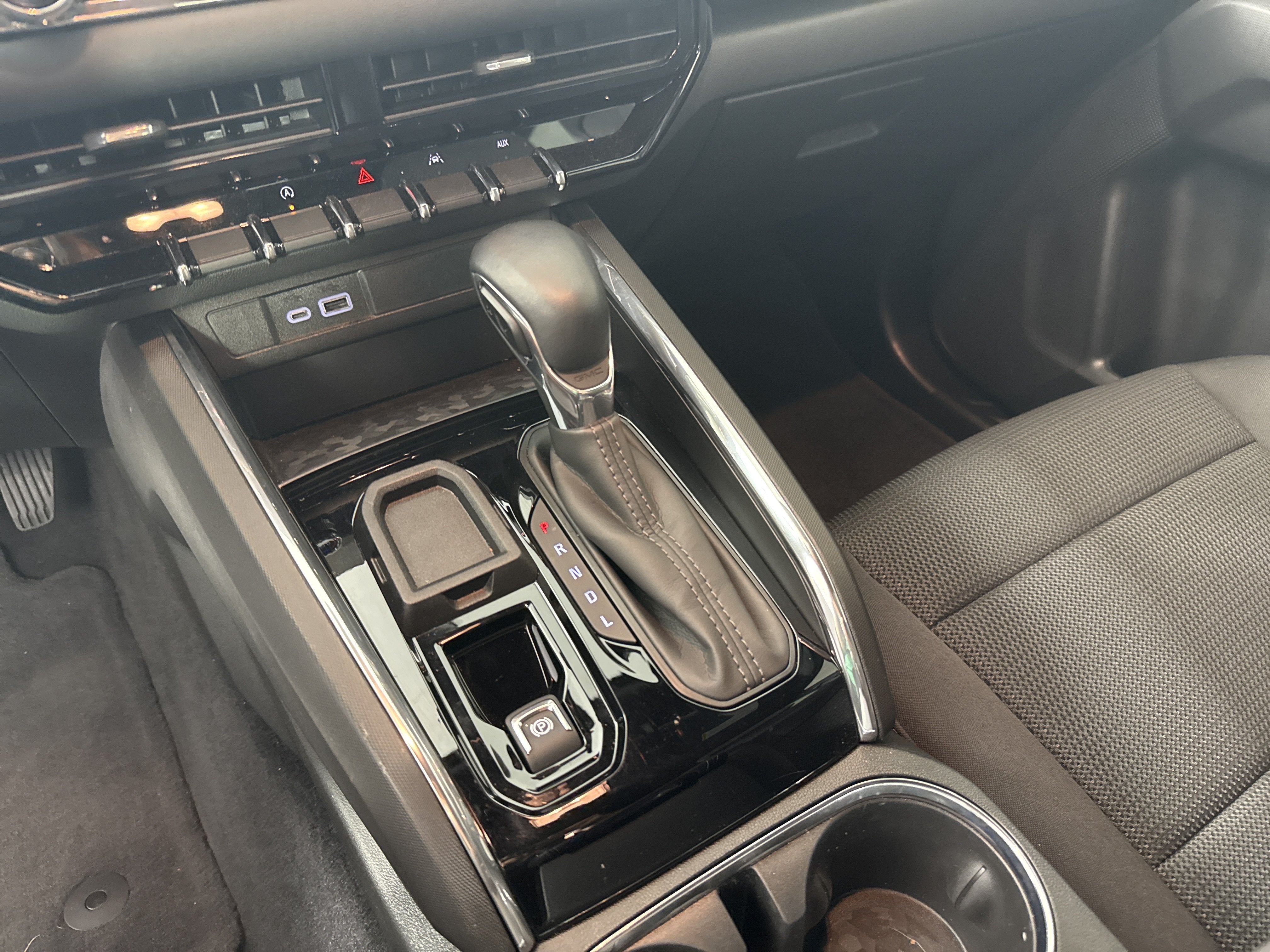 2025 GMC Canyon 2WD Elevation