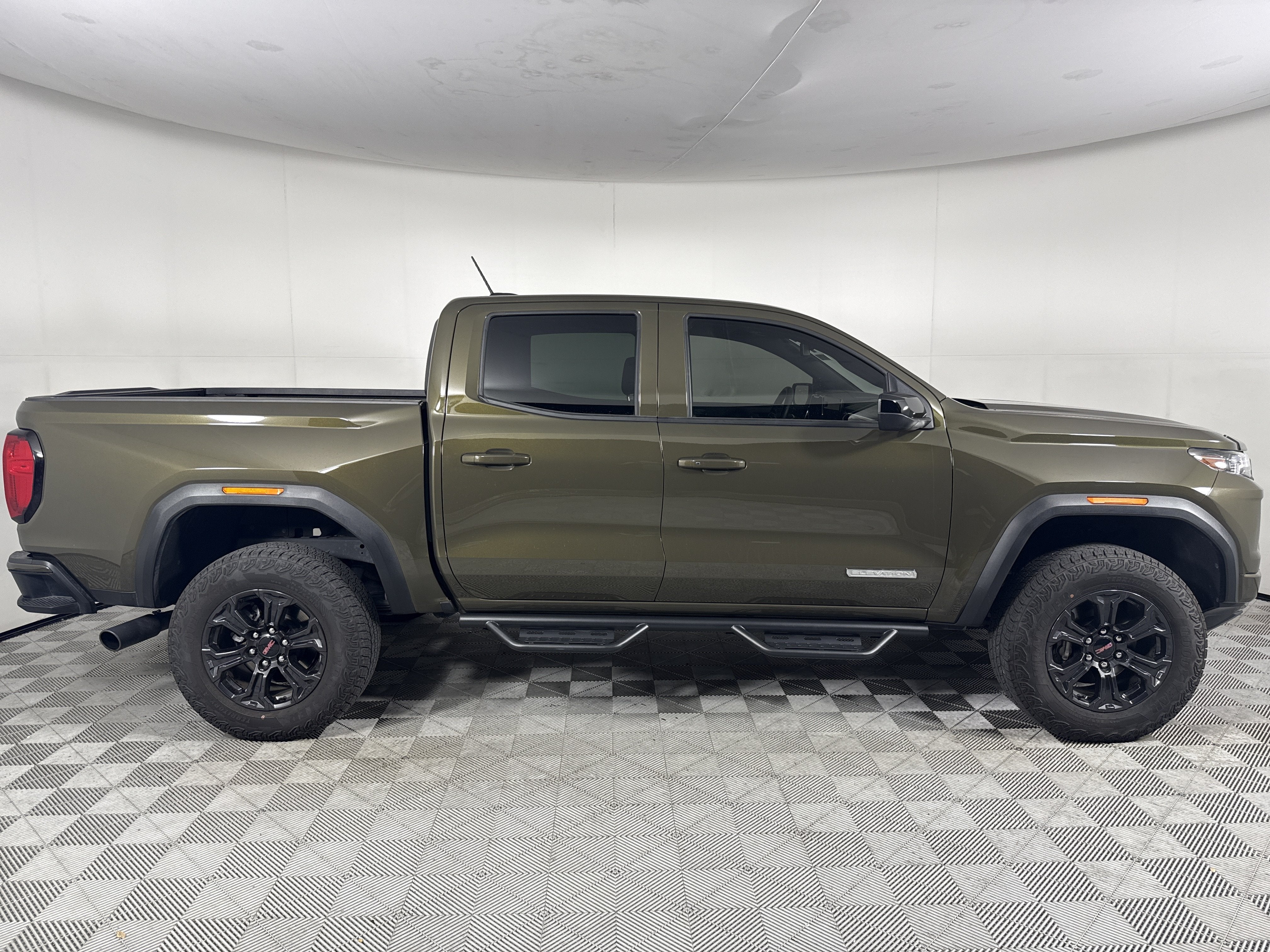 2025 GMC Canyon 2WD Elevation