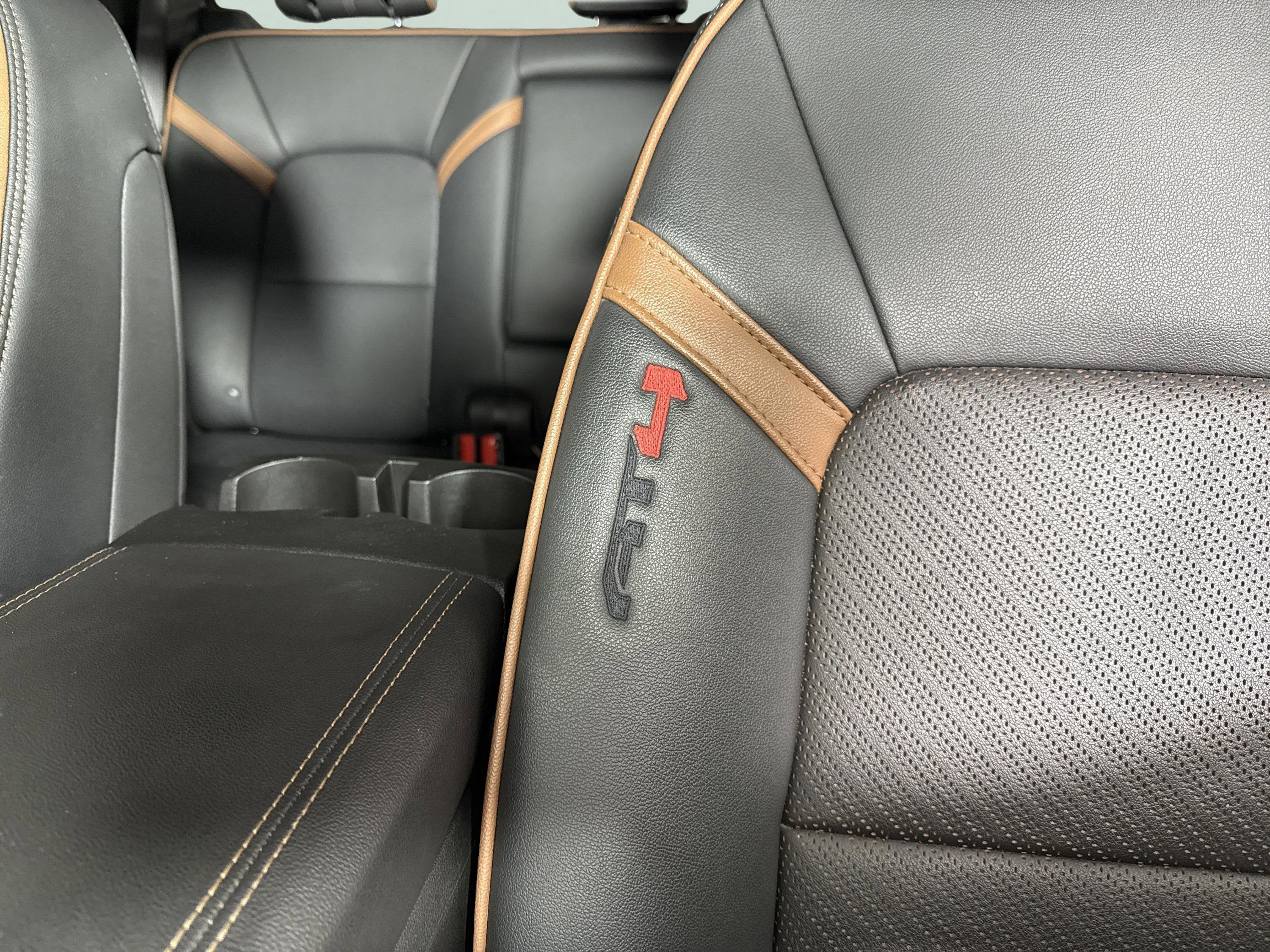 2024 GMC Canyon 4WD AT4