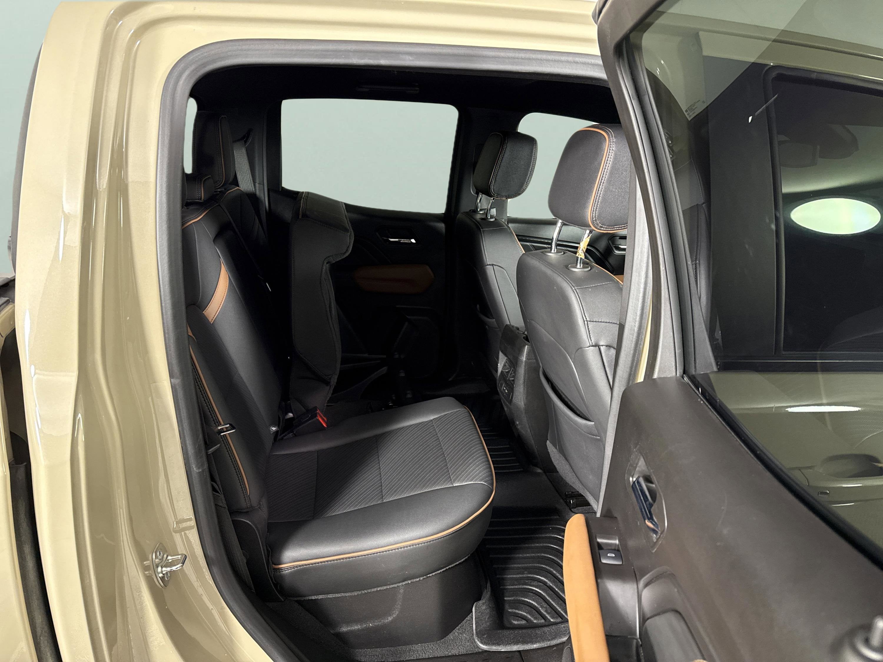 2024 GMC Canyon 4WD AT4