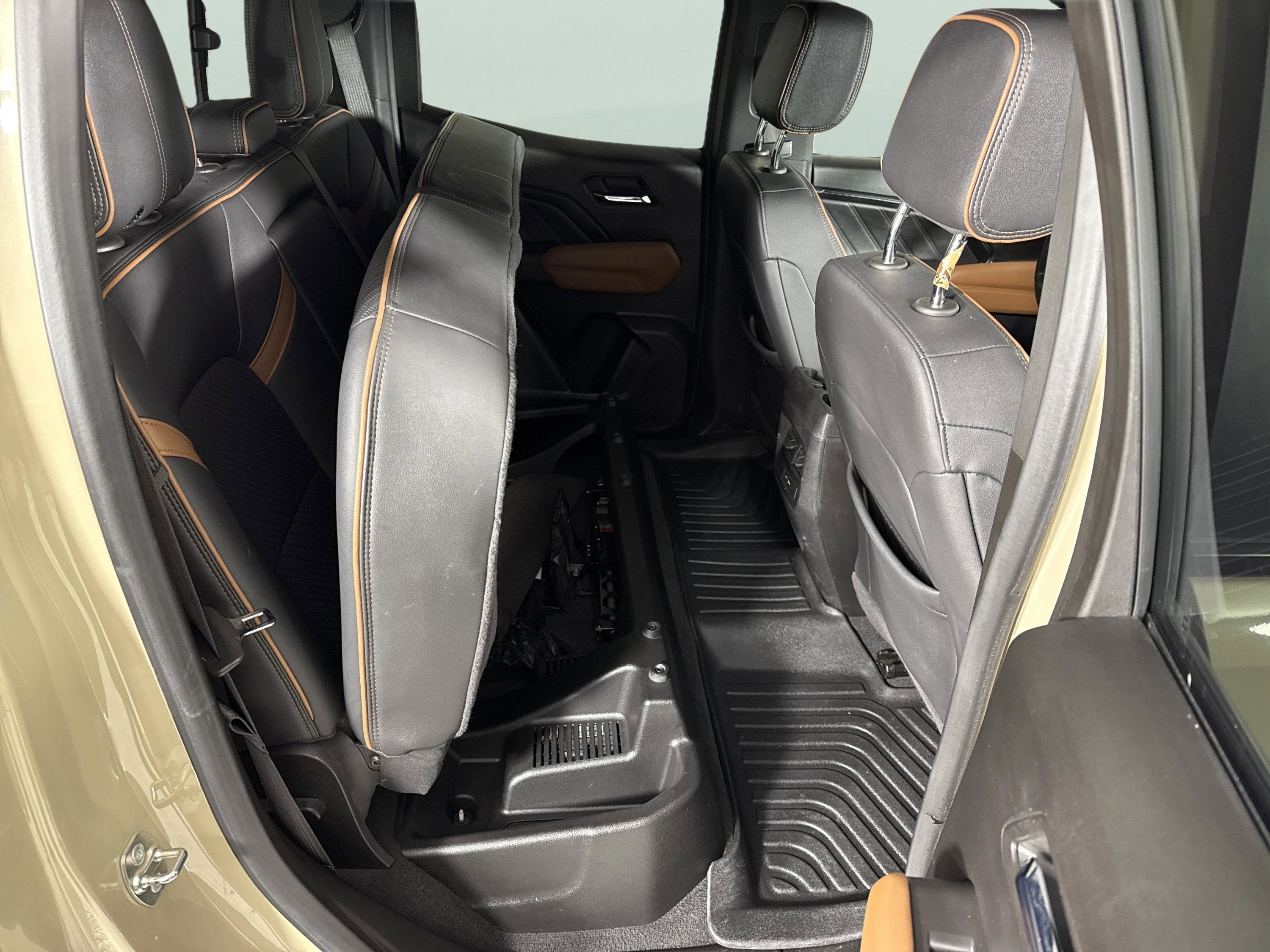 2024 GMC Canyon 4WD AT4