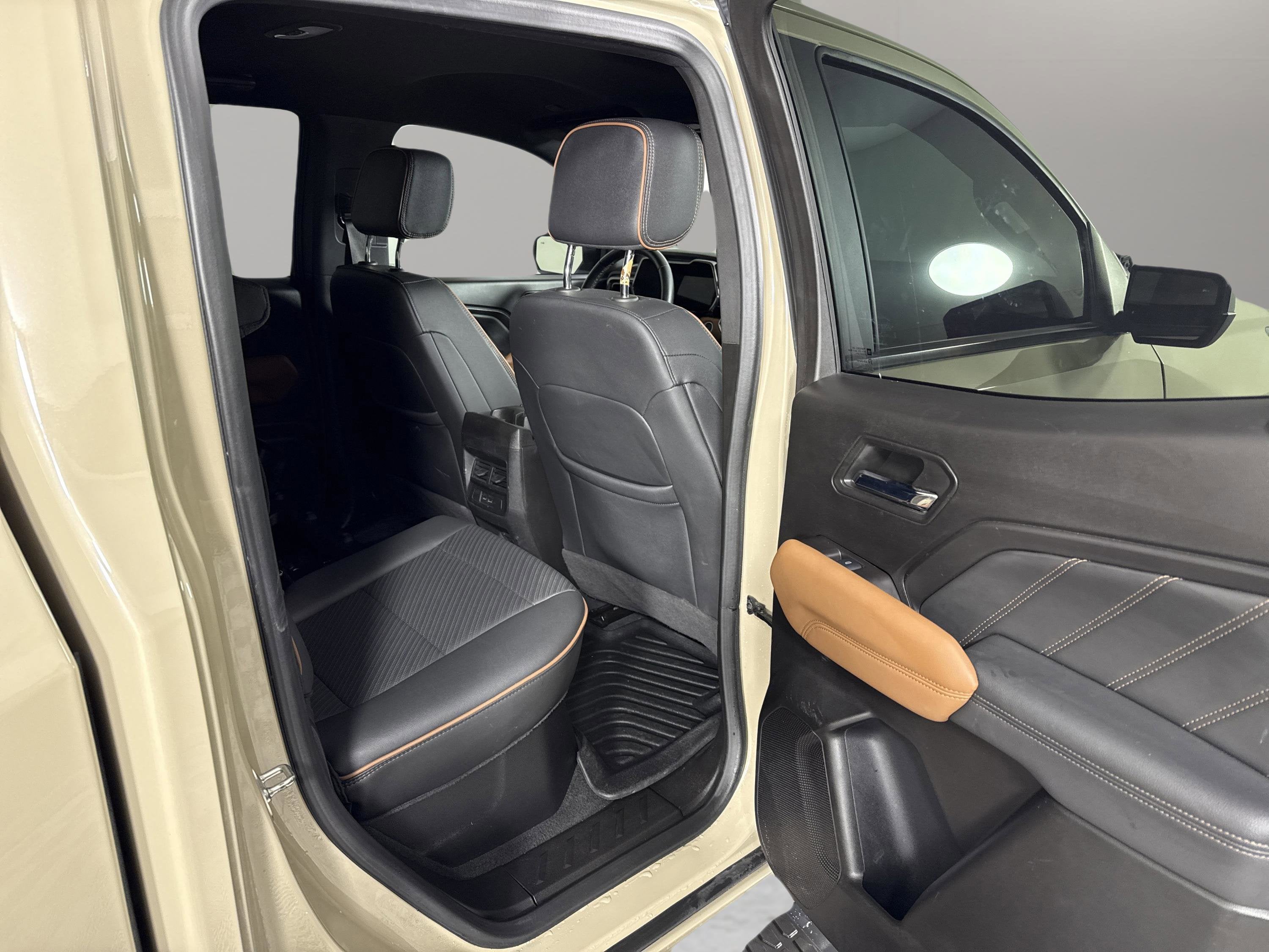 2024 GMC Canyon 4WD AT4