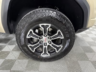 2024 GMC Canyon 4WD AT4