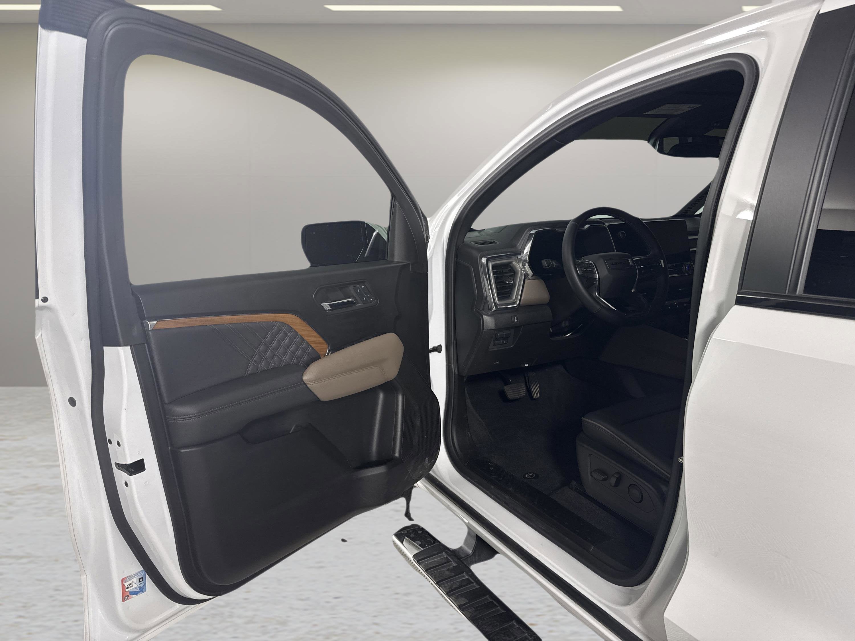 2024 GMC Canyon 4WD Denali