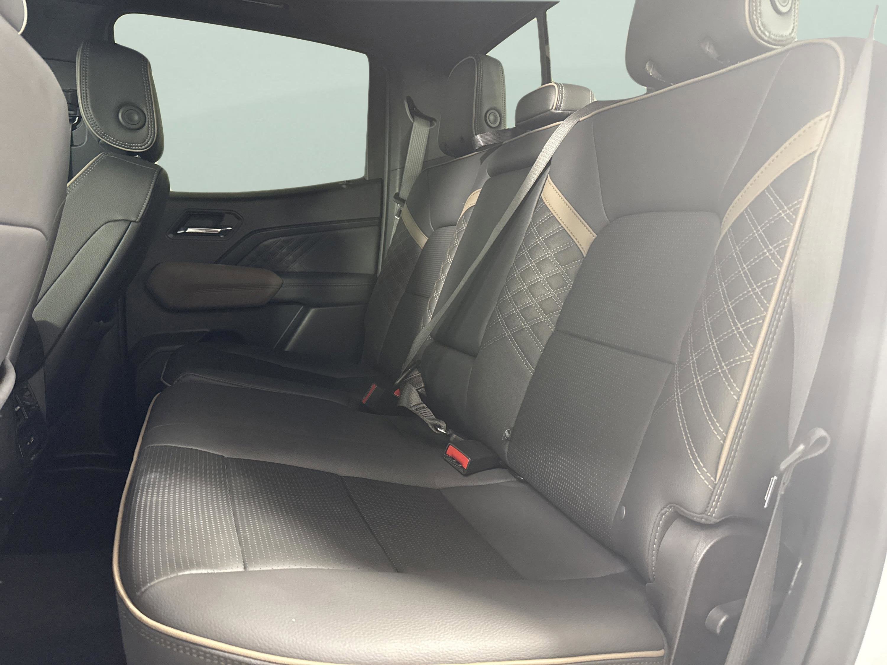 2024 GMC Canyon 4WD Denali
