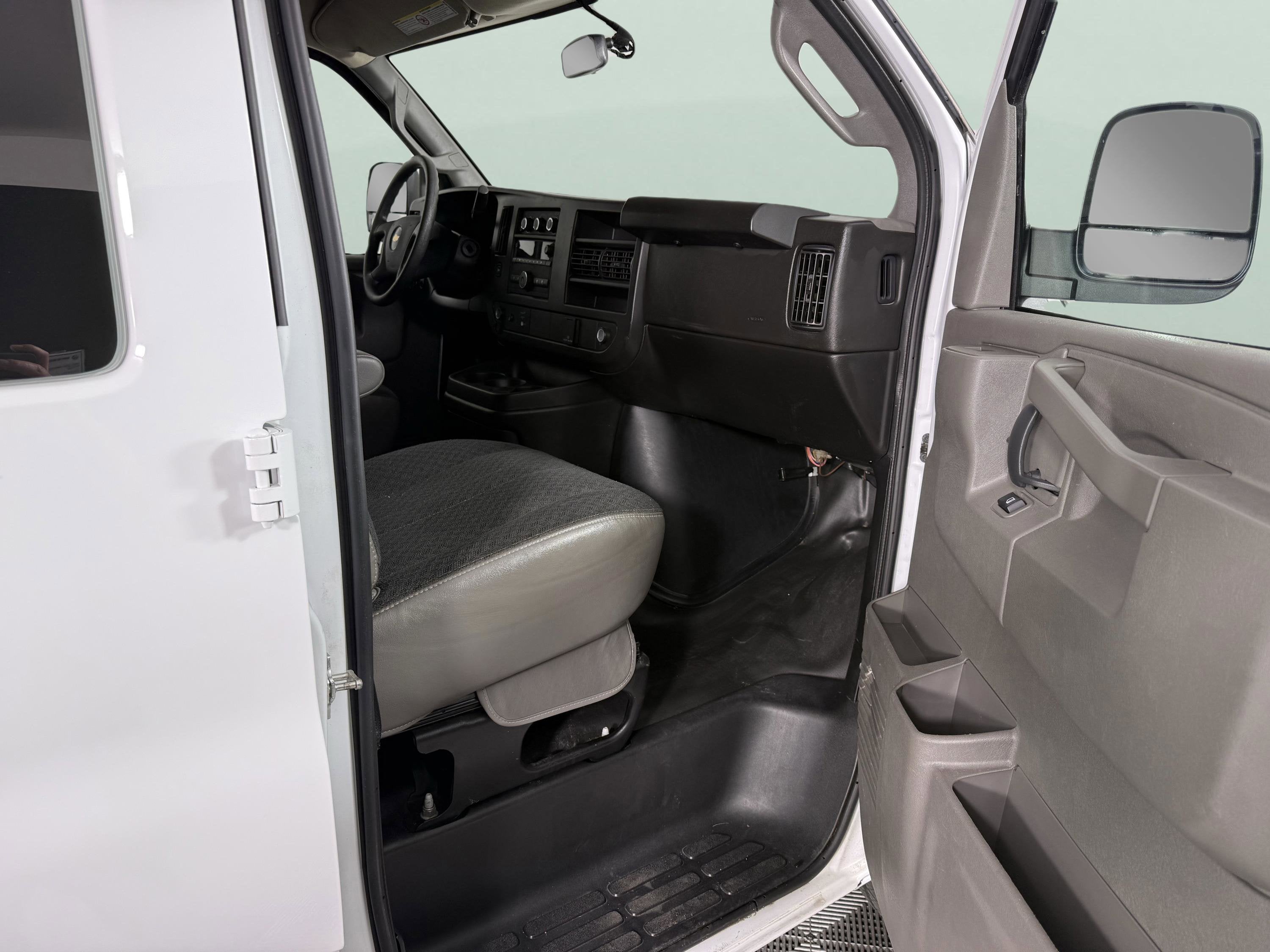 2024 GMC Savana Cargo Van CARGO