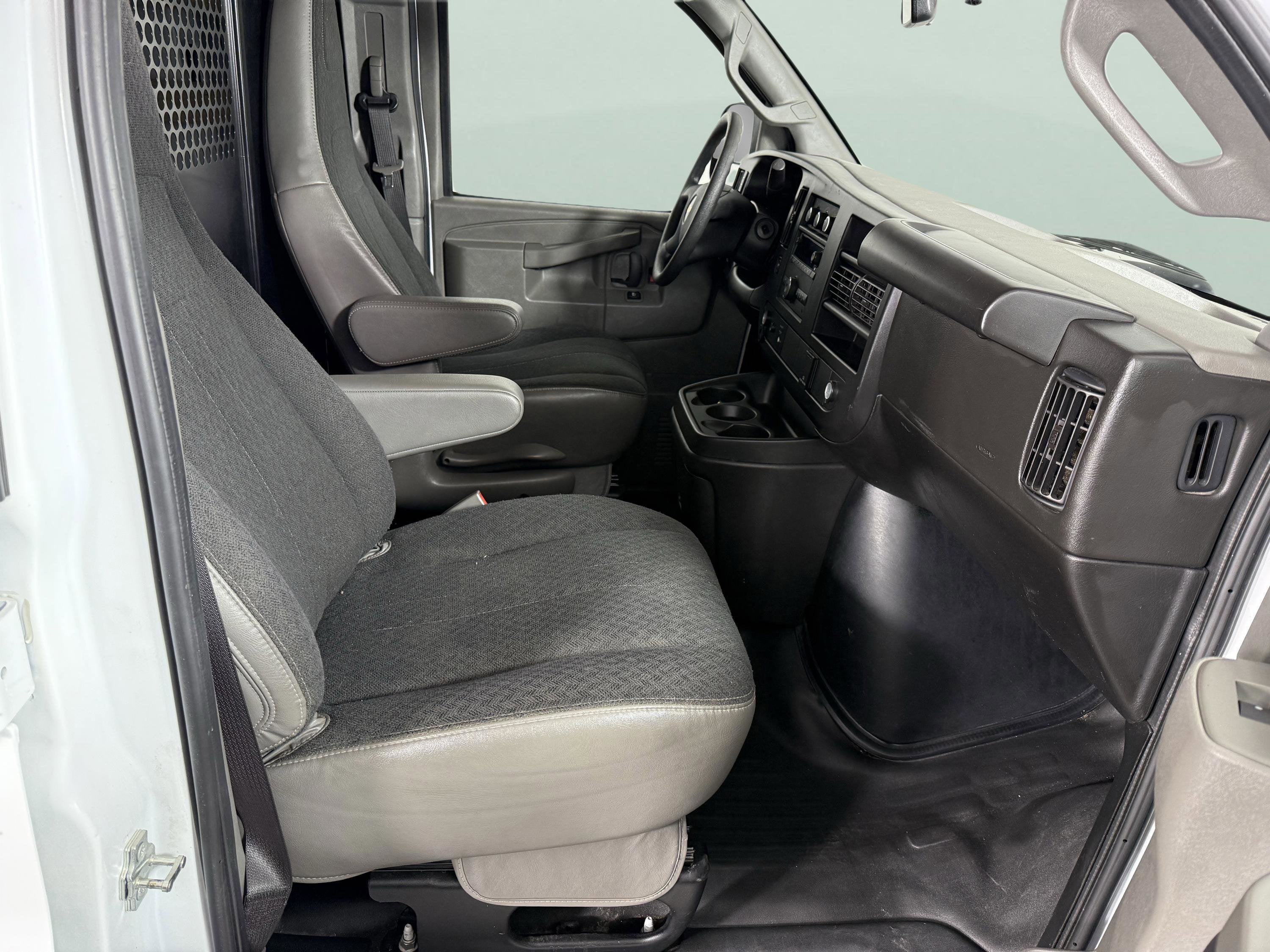 2024 GMC Savana Cargo Van CARGO