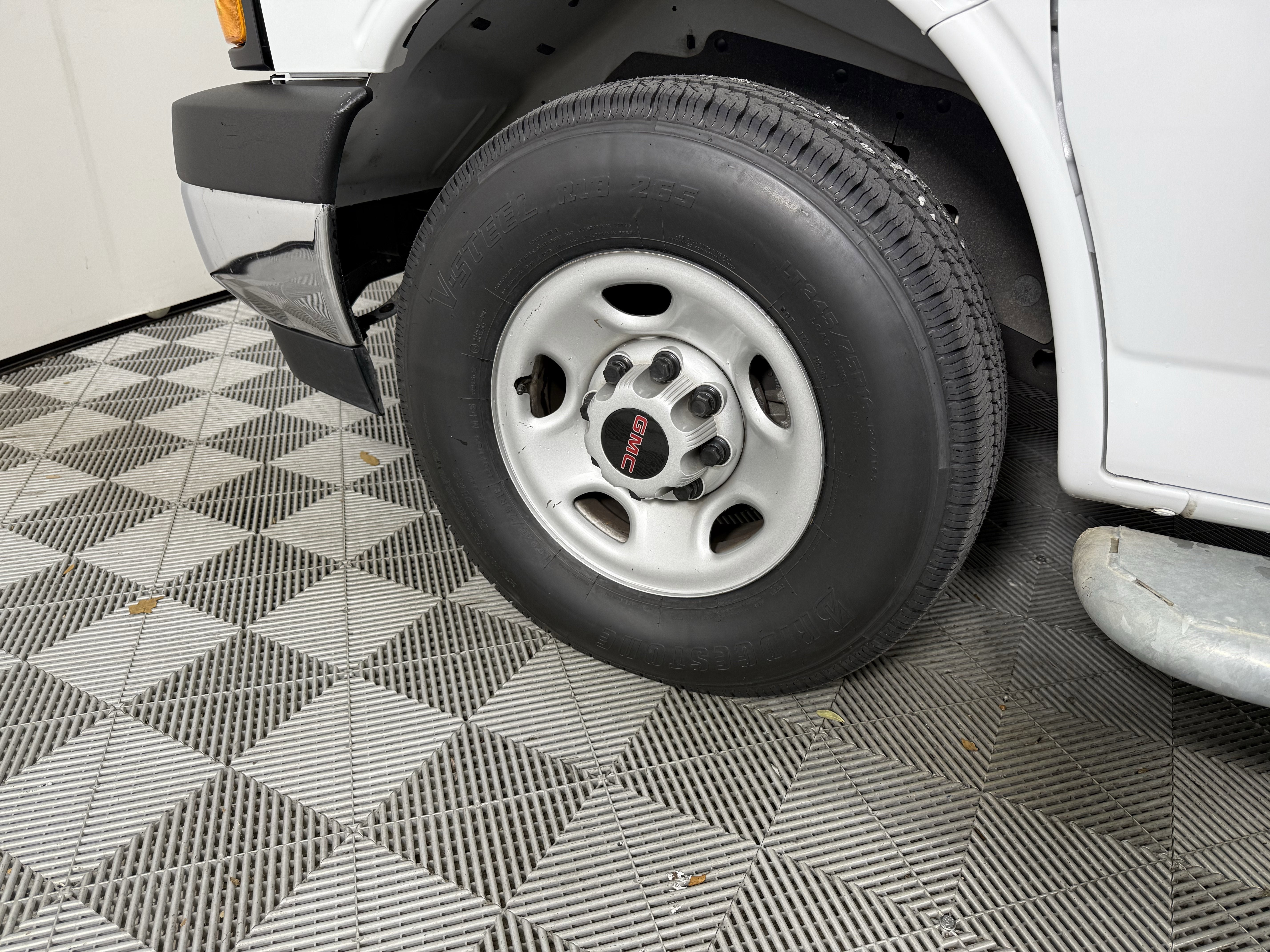 2024 GMC Savana Cargo Van CARGO