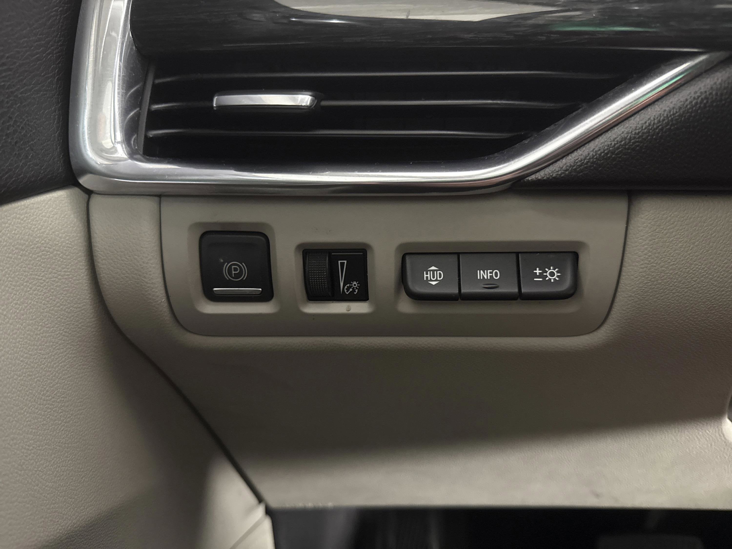 2019 Cadillac XT4 FWD Premium Luxury