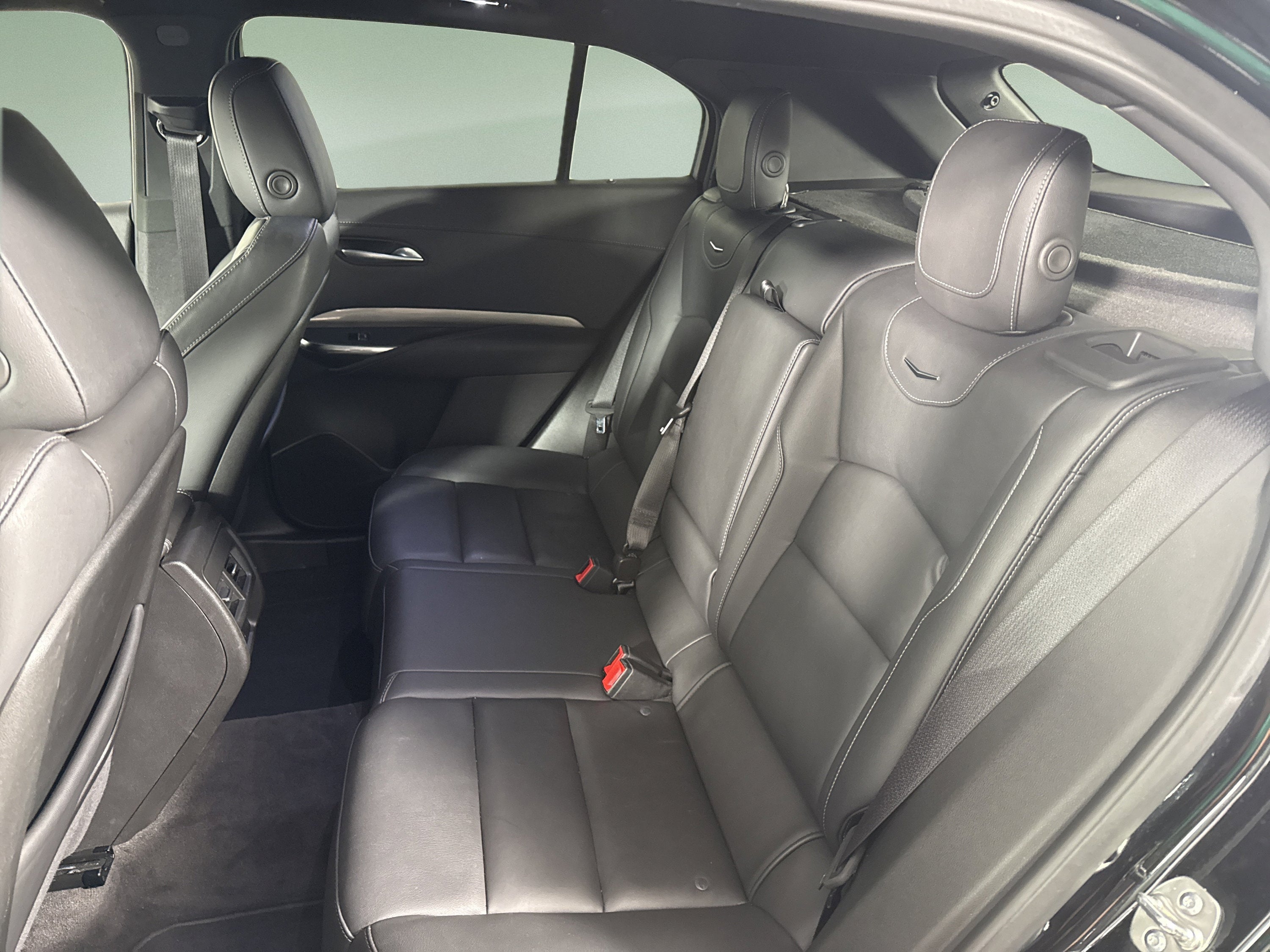 2025 Cadillac XT4 FWD Premium Luxury