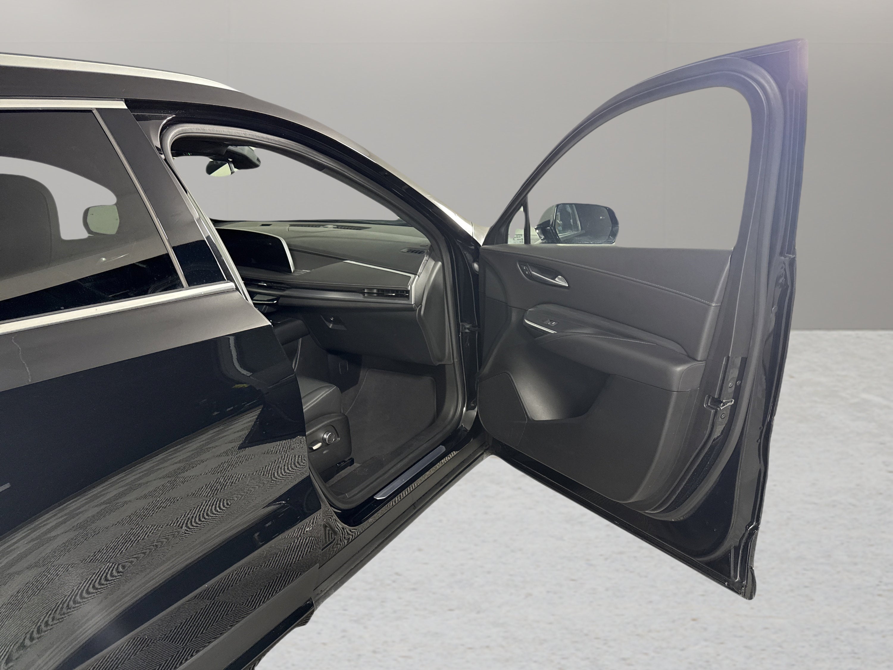 2025 Cadillac XT4 FWD Premium Luxury
