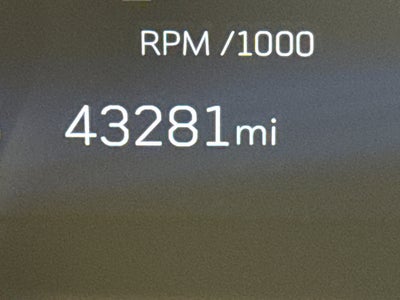 2025 Cadillac XT4 FWD Premium Luxury