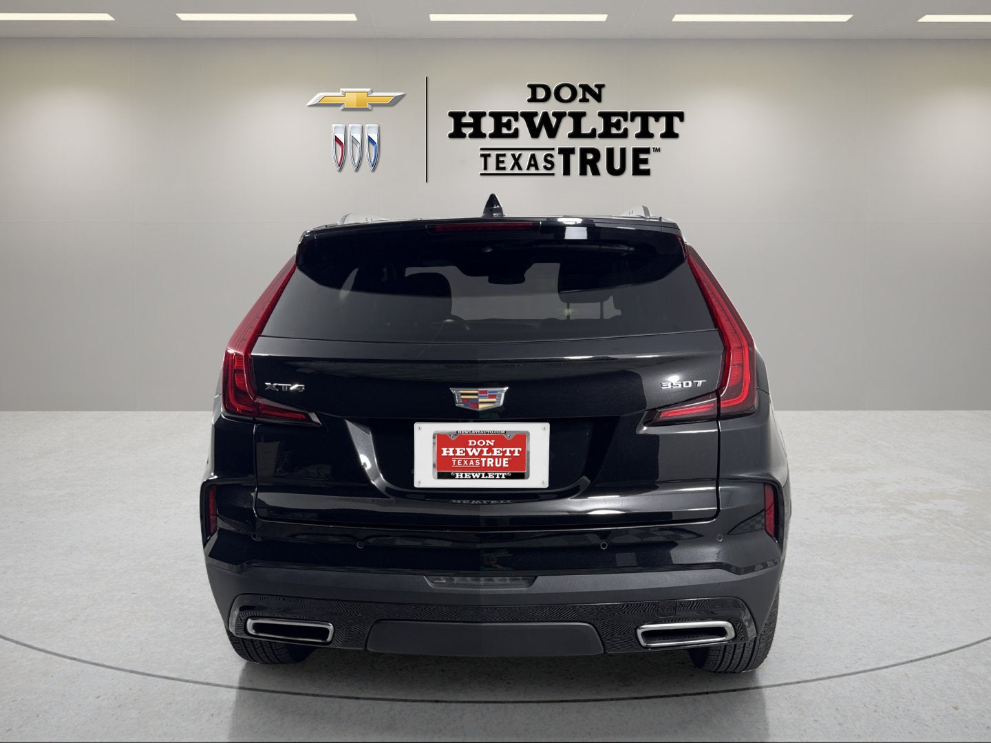 2025 Cadillac XT4 FWD Premium Luxury
