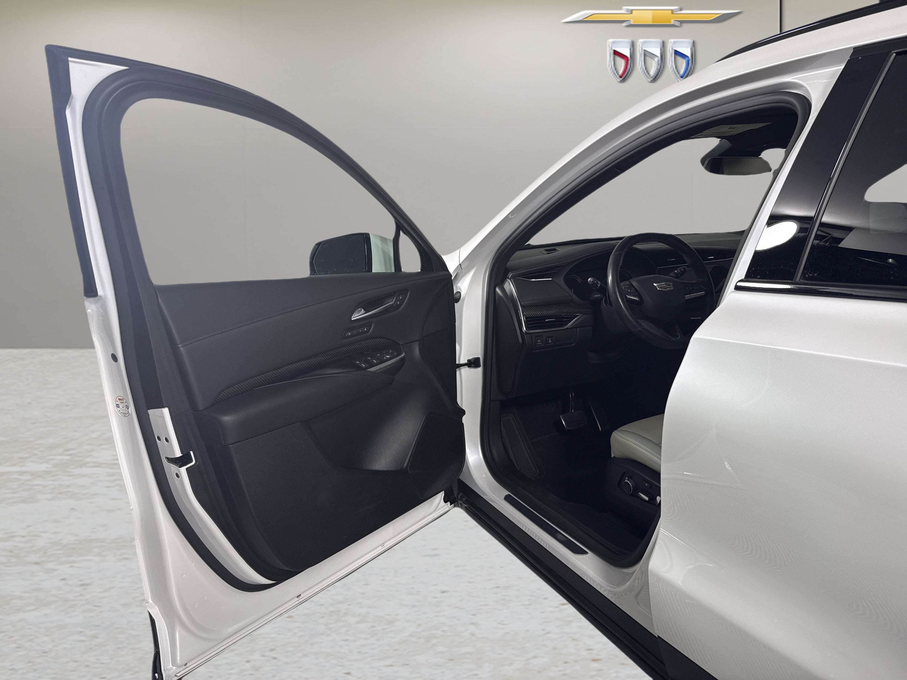 2023 Cadillac XT4 FWD Sport
