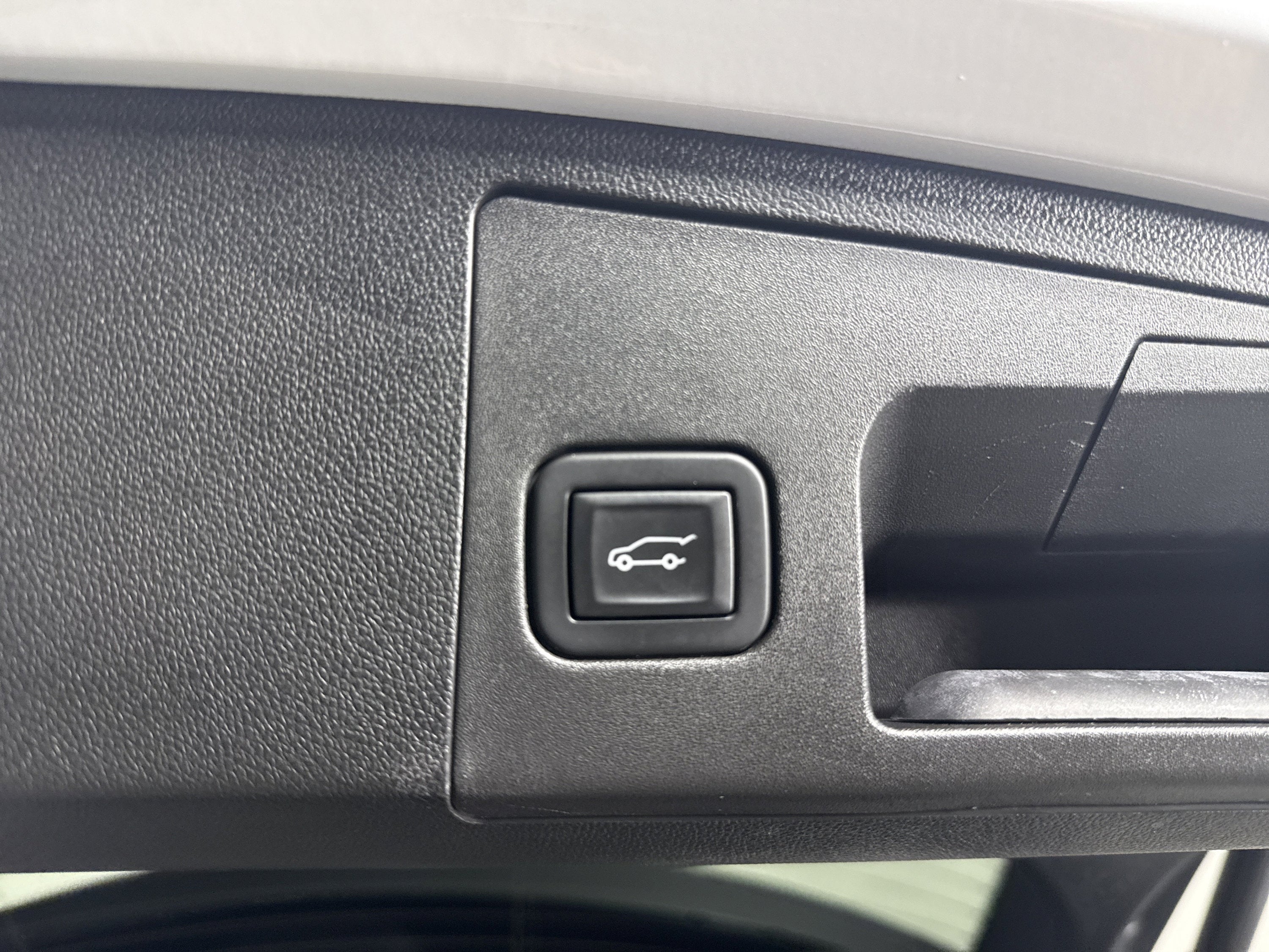 2023 Cadillac XT4 FWD Sport
