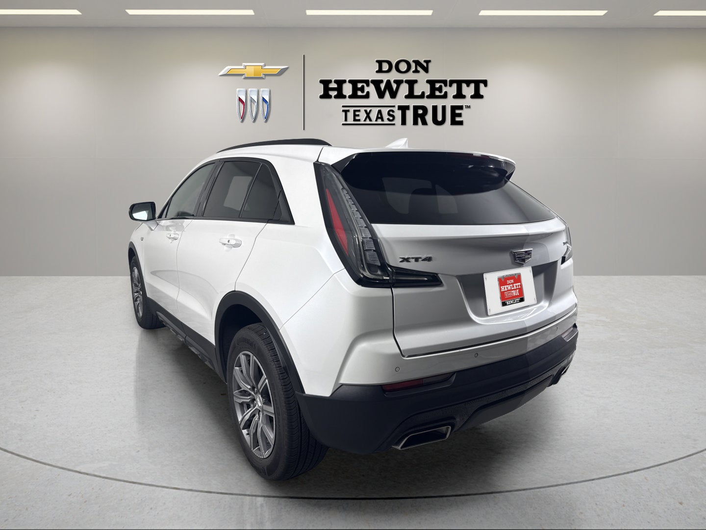 2023 Cadillac XT4 FWD Sport