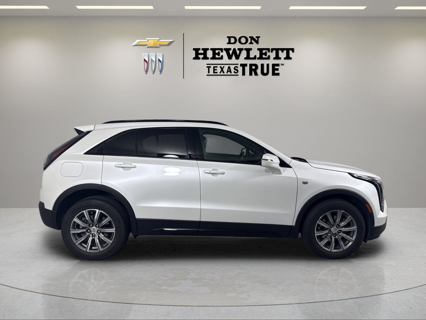 2023 Cadillac XT4 FWD Sport