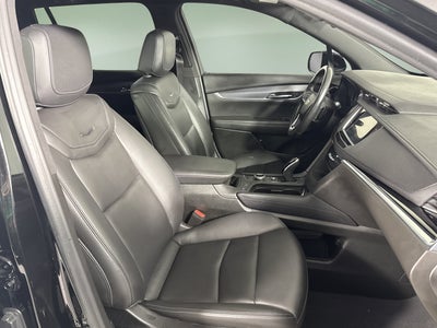 2025 Cadillac XT6 FWD Luxury