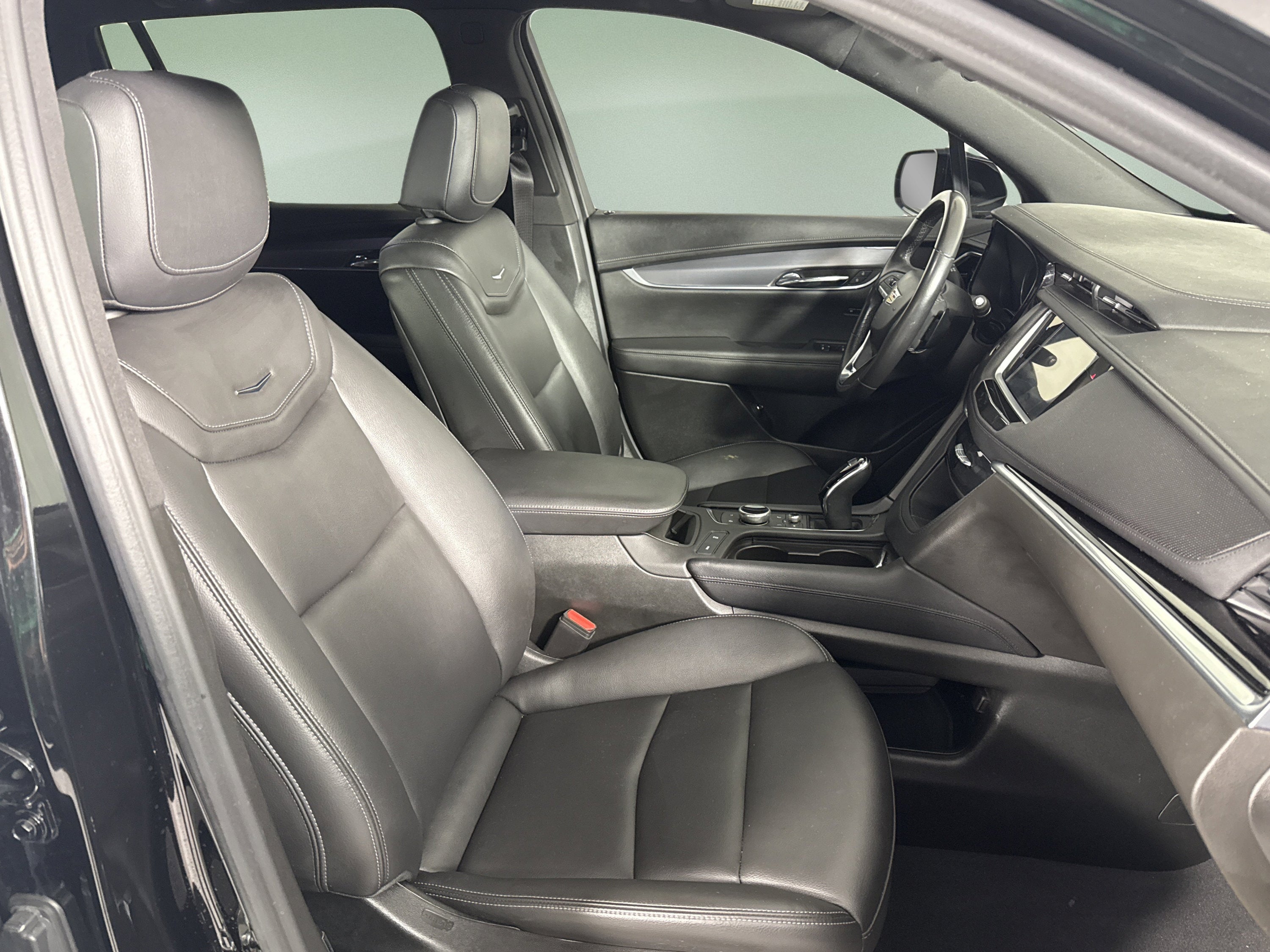 2025 Cadillac XT6 FWD Luxury