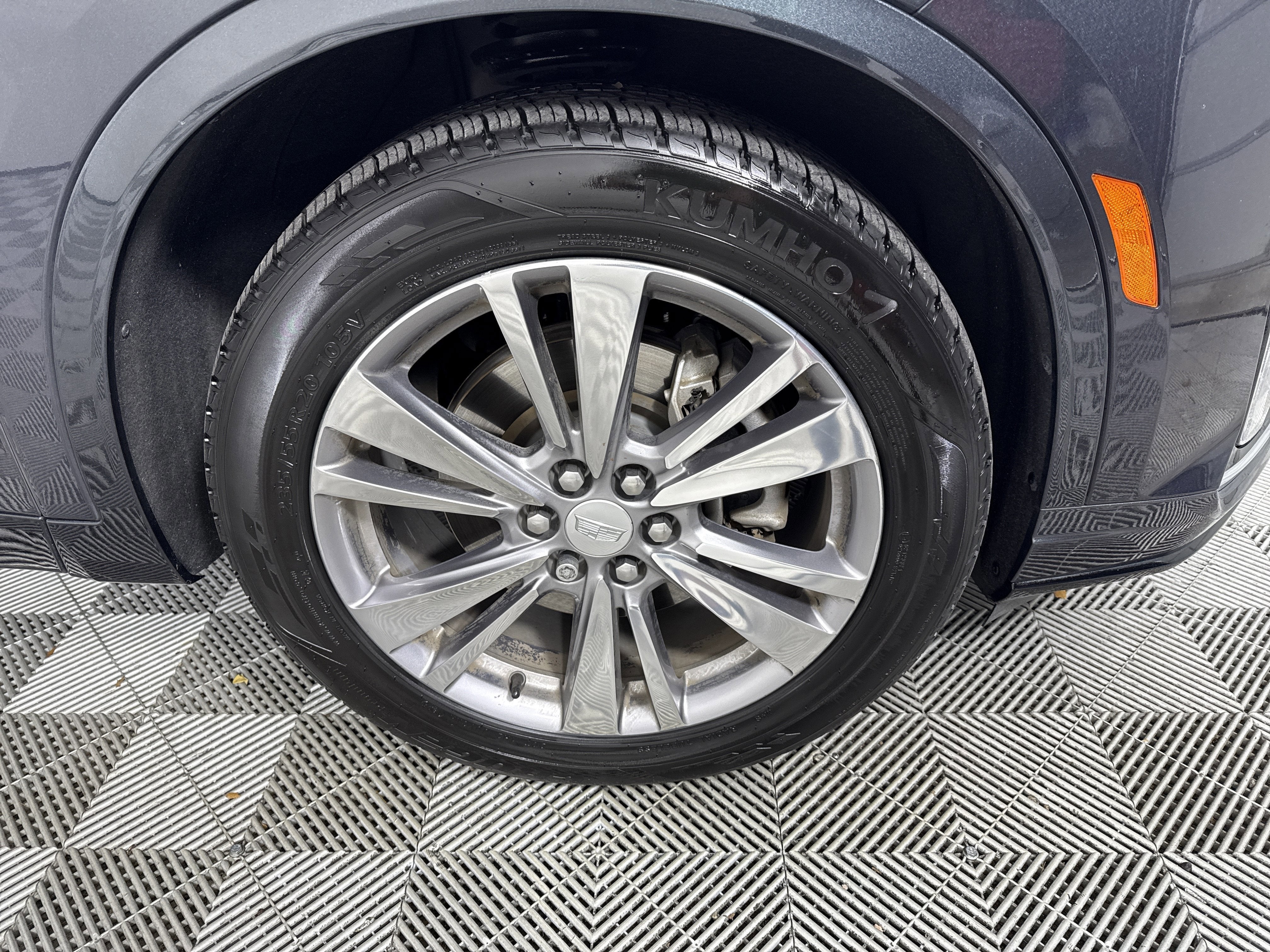 2023 Cadillac XT6 FWD Premium Luxury