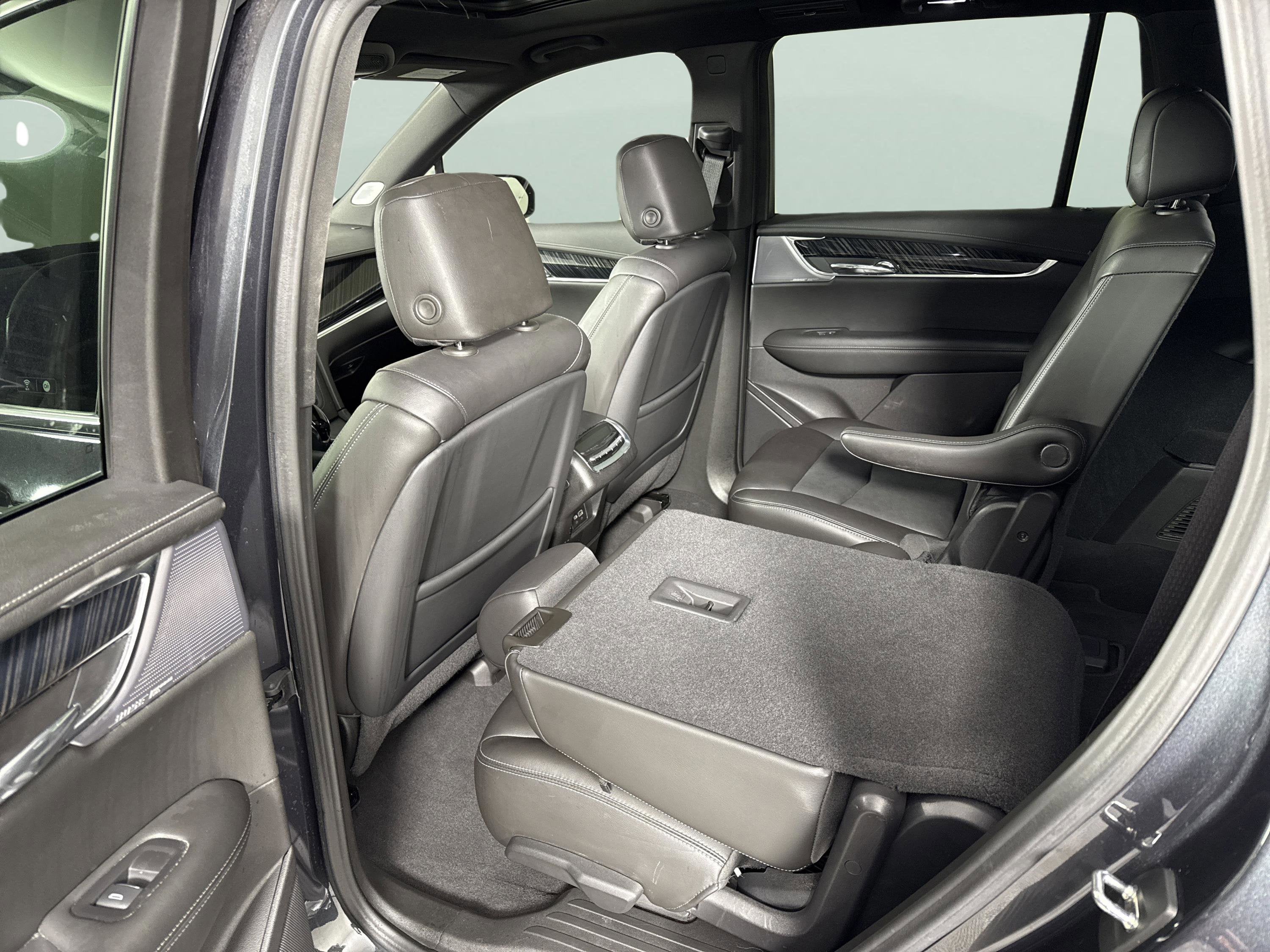 2023 Cadillac XT6 FWD Premium Luxury