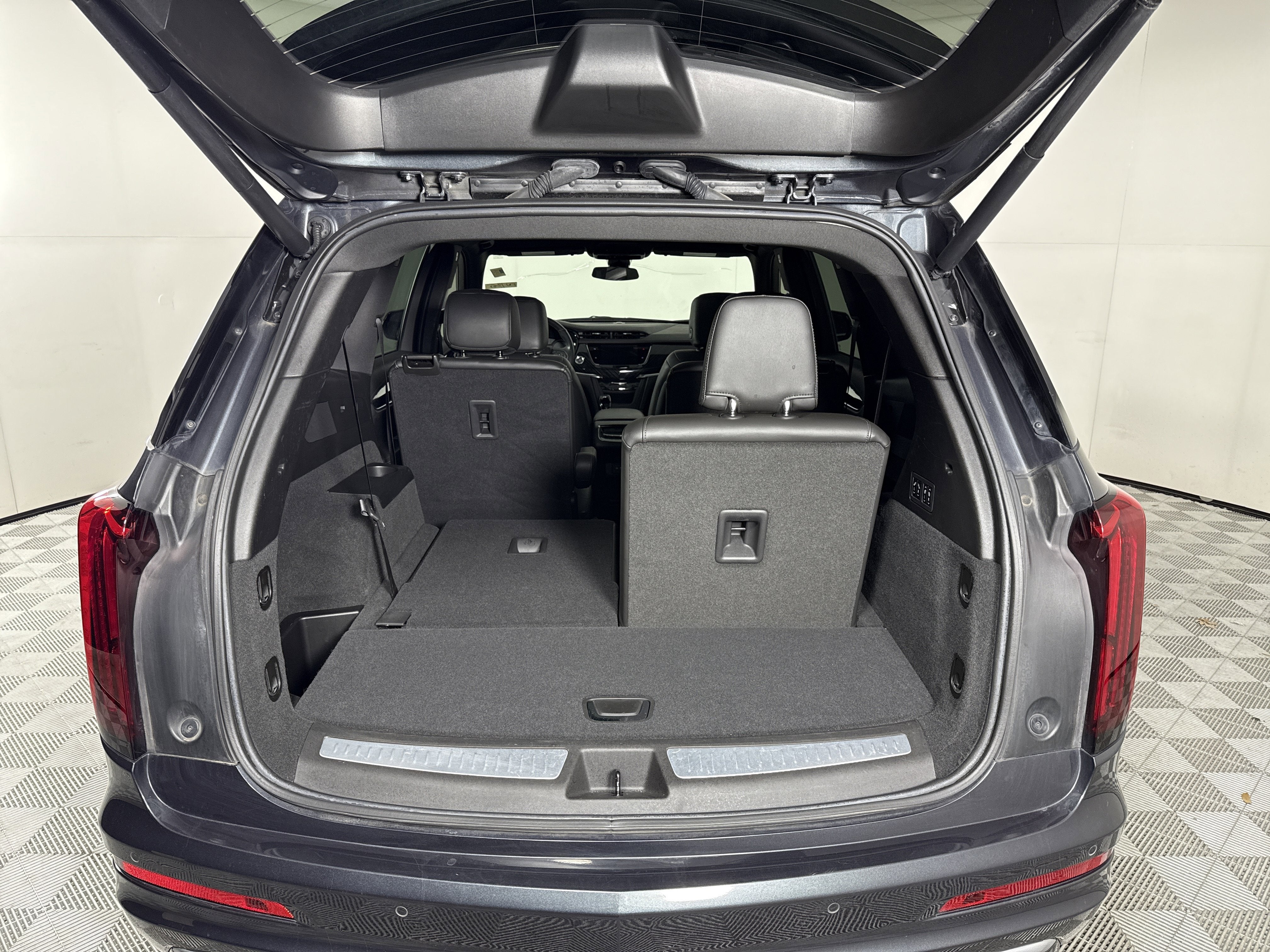 2023 Cadillac XT6 FWD Premium Luxury