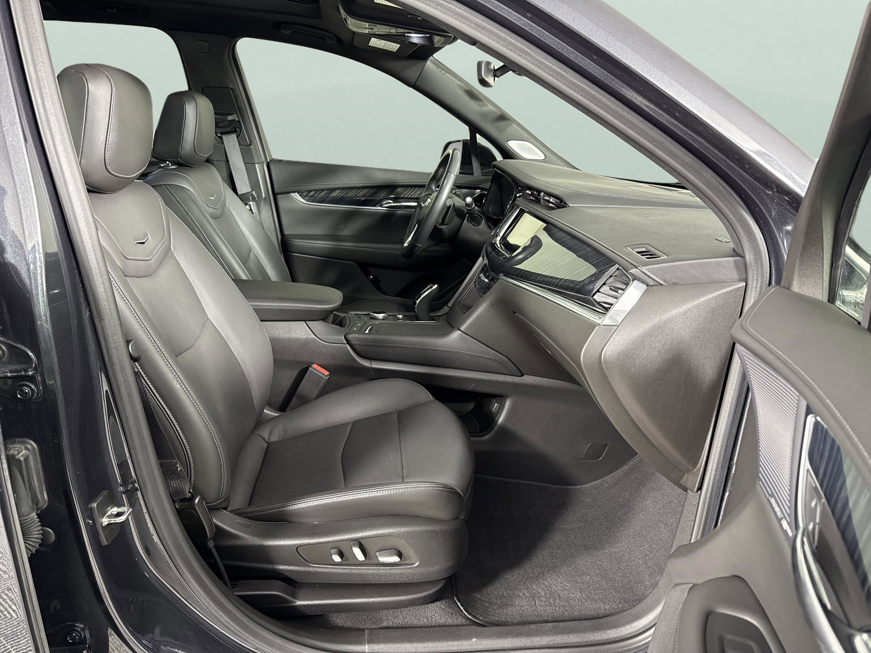 2023 Cadillac XT6 FWD Premium Luxury