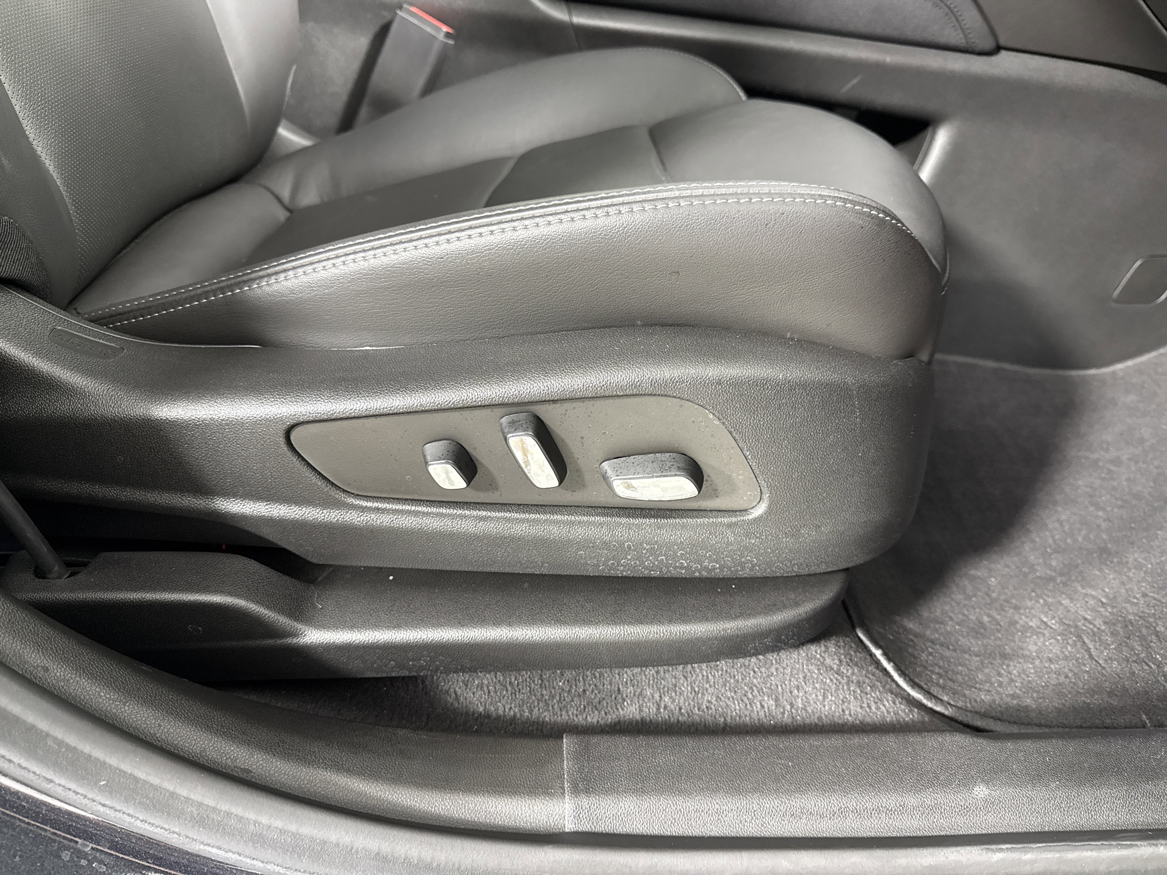 2023 Cadillac XT6 FWD Premium Luxury