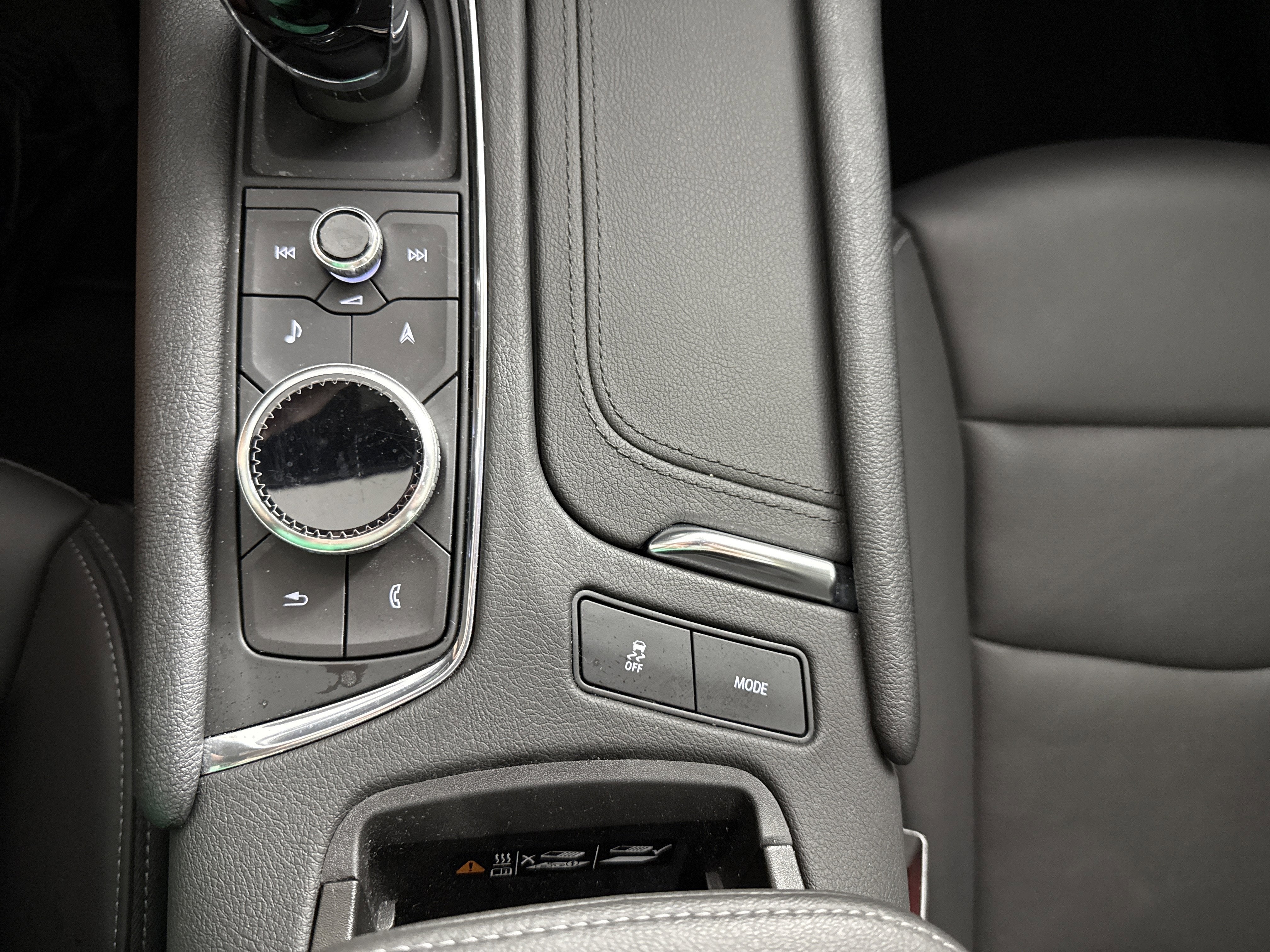 2023 Cadillac XT6 FWD Premium Luxury